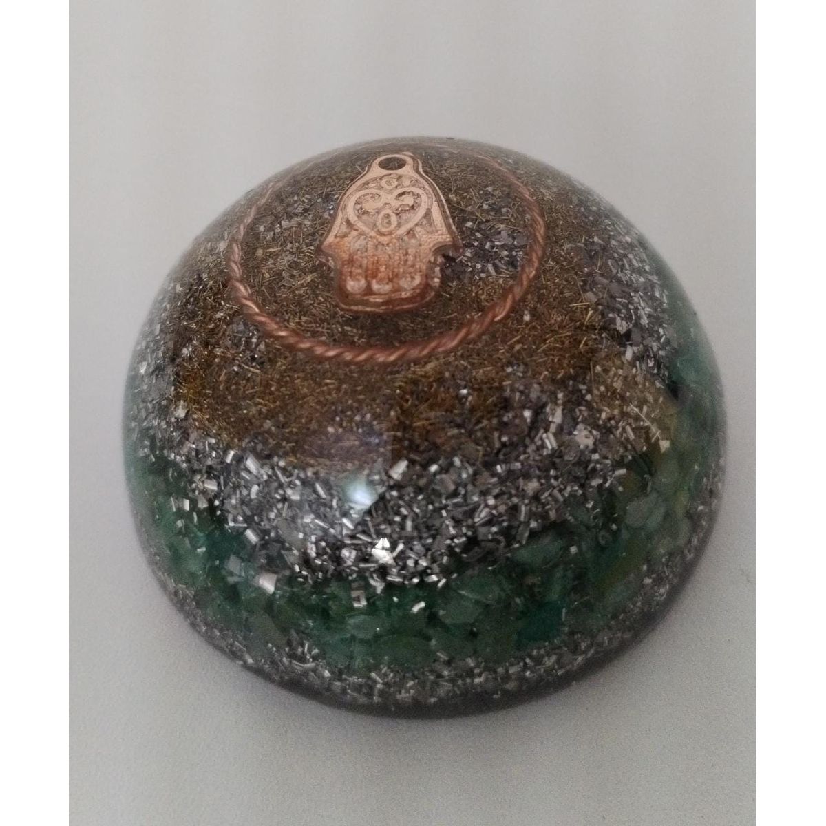 GENERICO - ORGONITA MEDIA ESFERA MASAJEADOR DE JADE CAMPO ENERGETICO