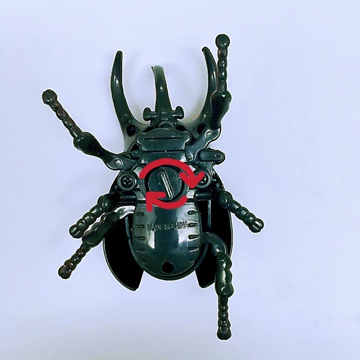 TIOZONEY - Juguete reptile modelo escarabajo
