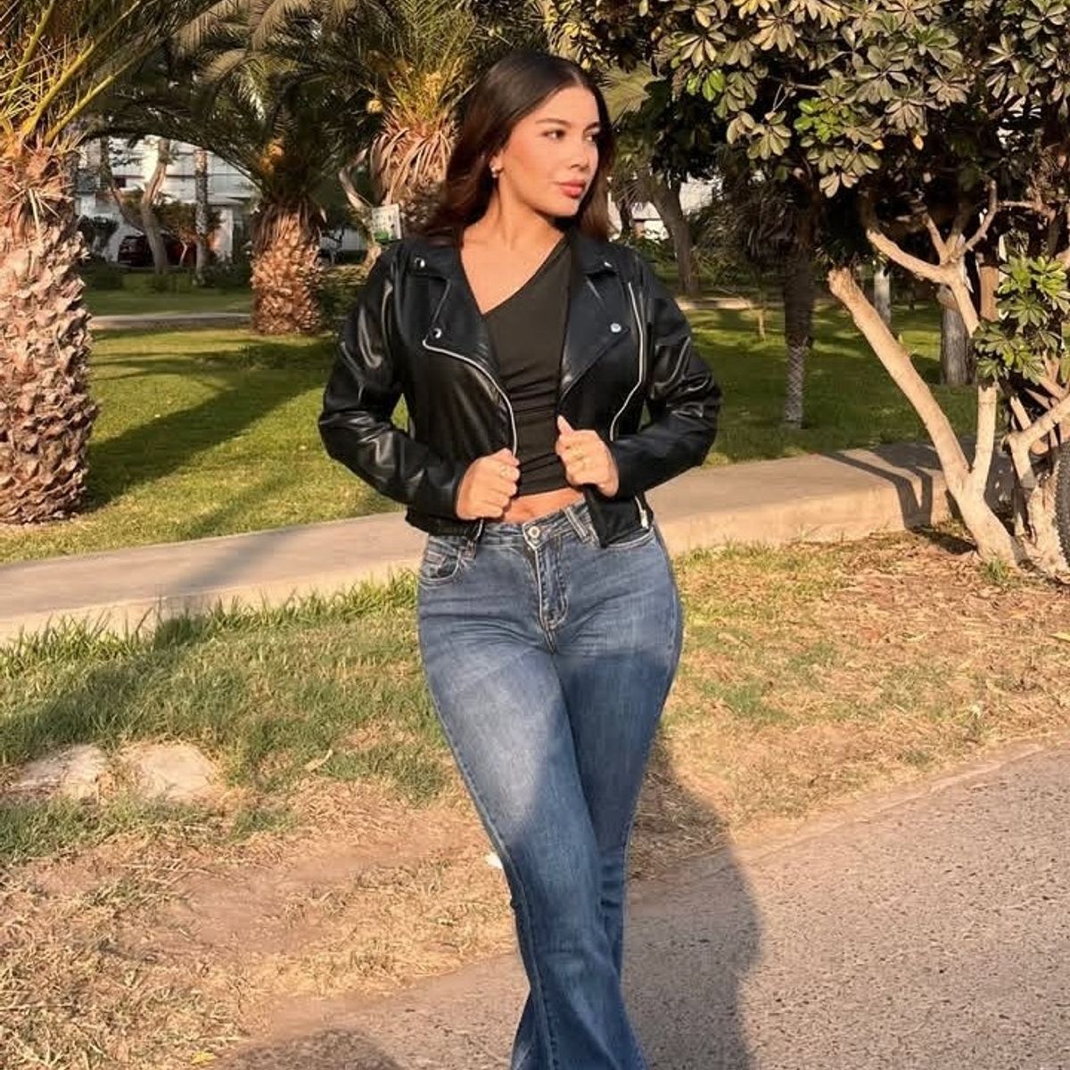 GENERICO - CASACA URBANA BIKER CUERINA DAMA