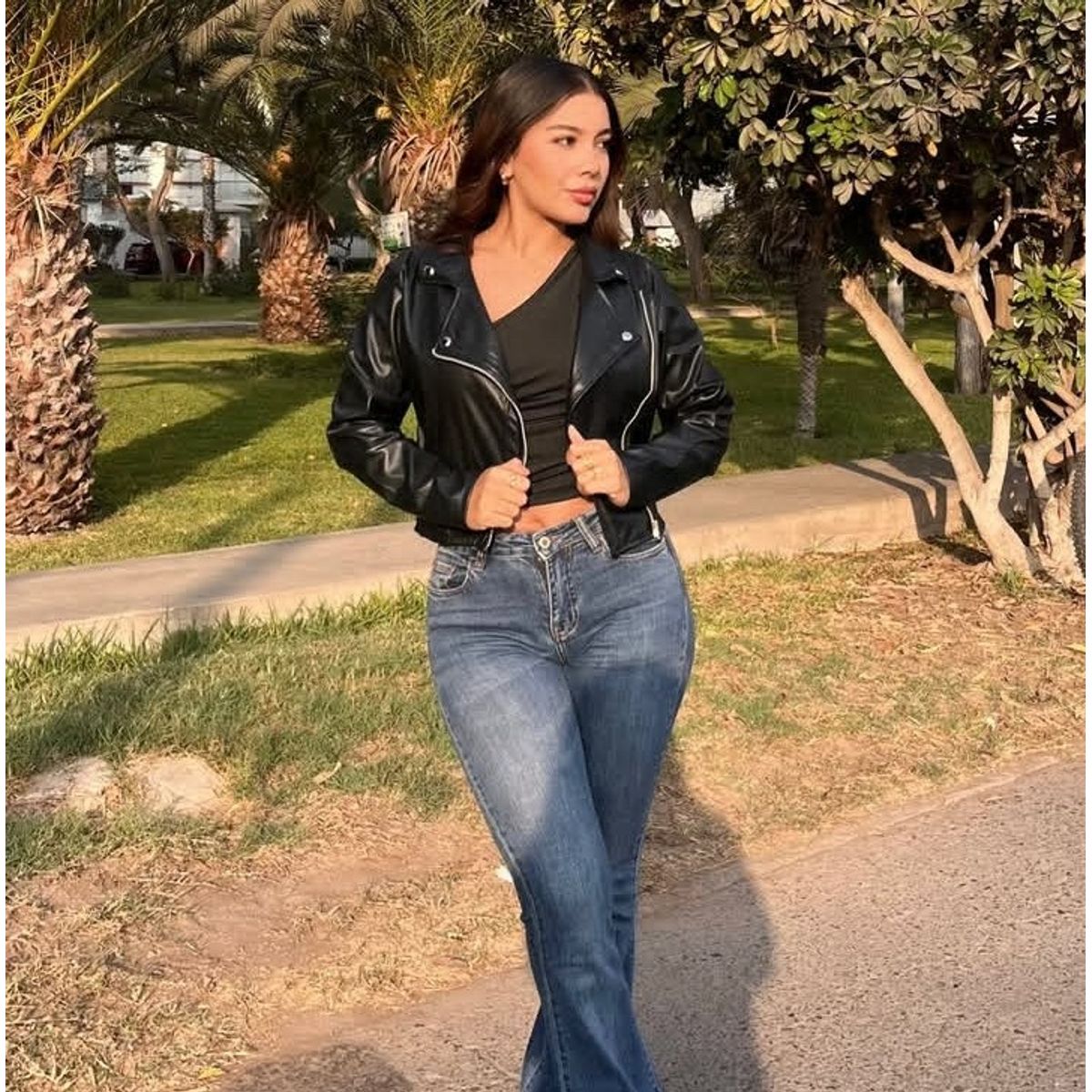 GENERICO - CASACA URBANA BIKER CUERINA DAMA