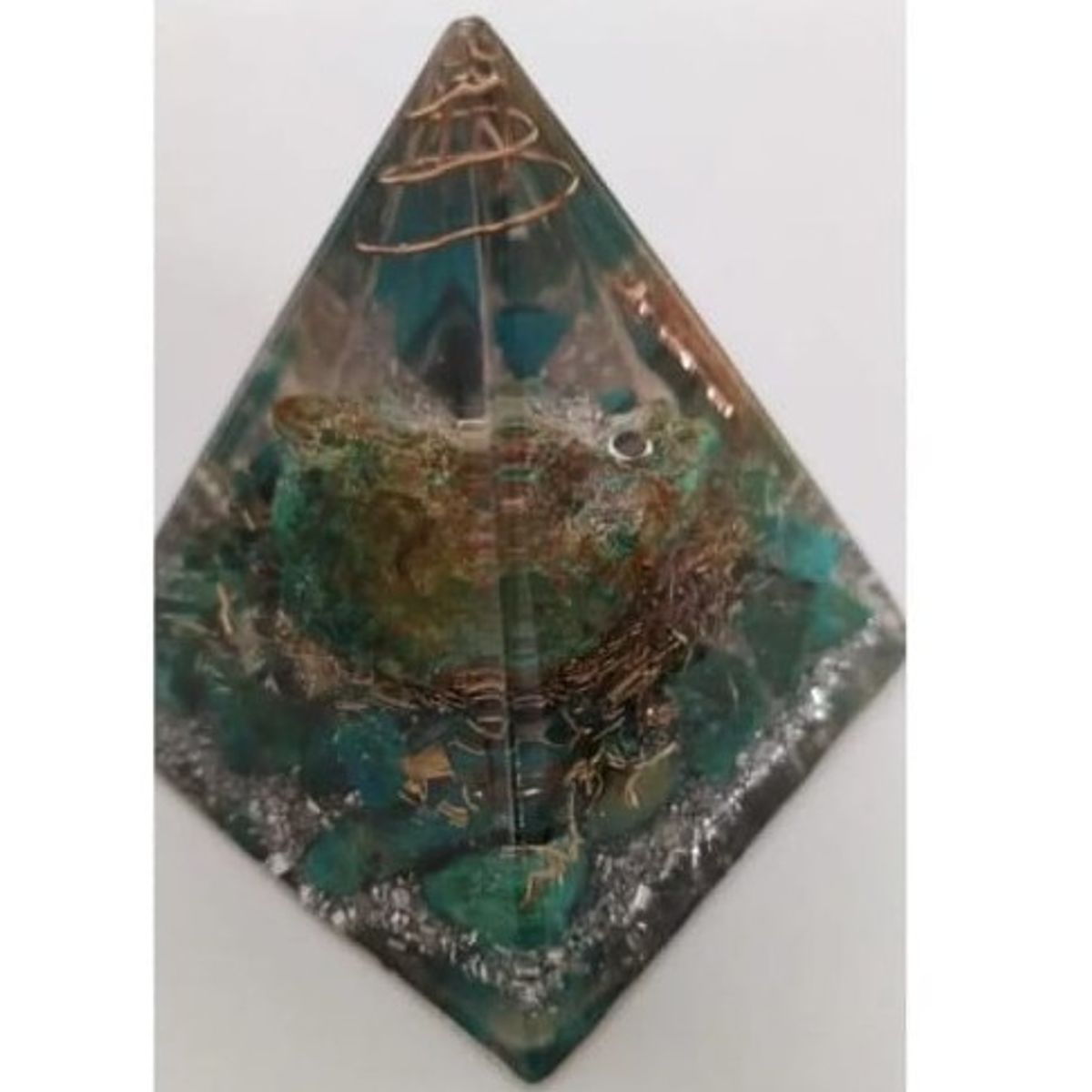 GENERICO - PIRAMIDE ORGONITA MEDIANO CON PIEDRA TURQUEZA ALEGRIAESPERANZAAMOR