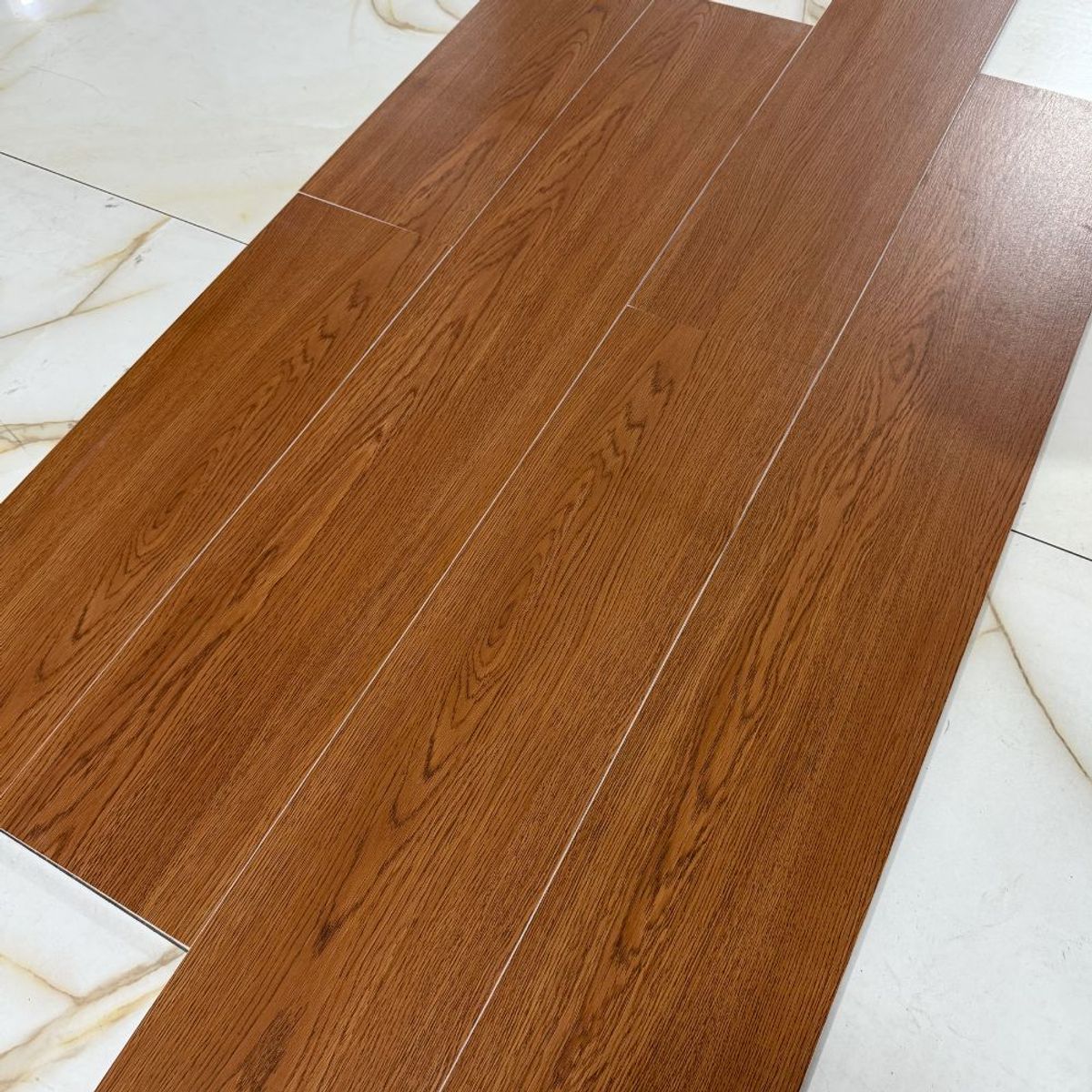 EJESA CREA TU ESPACIO IDEAL - Madera Caramelo FD120206 20×120 cm Tablón porcelanato 144m2