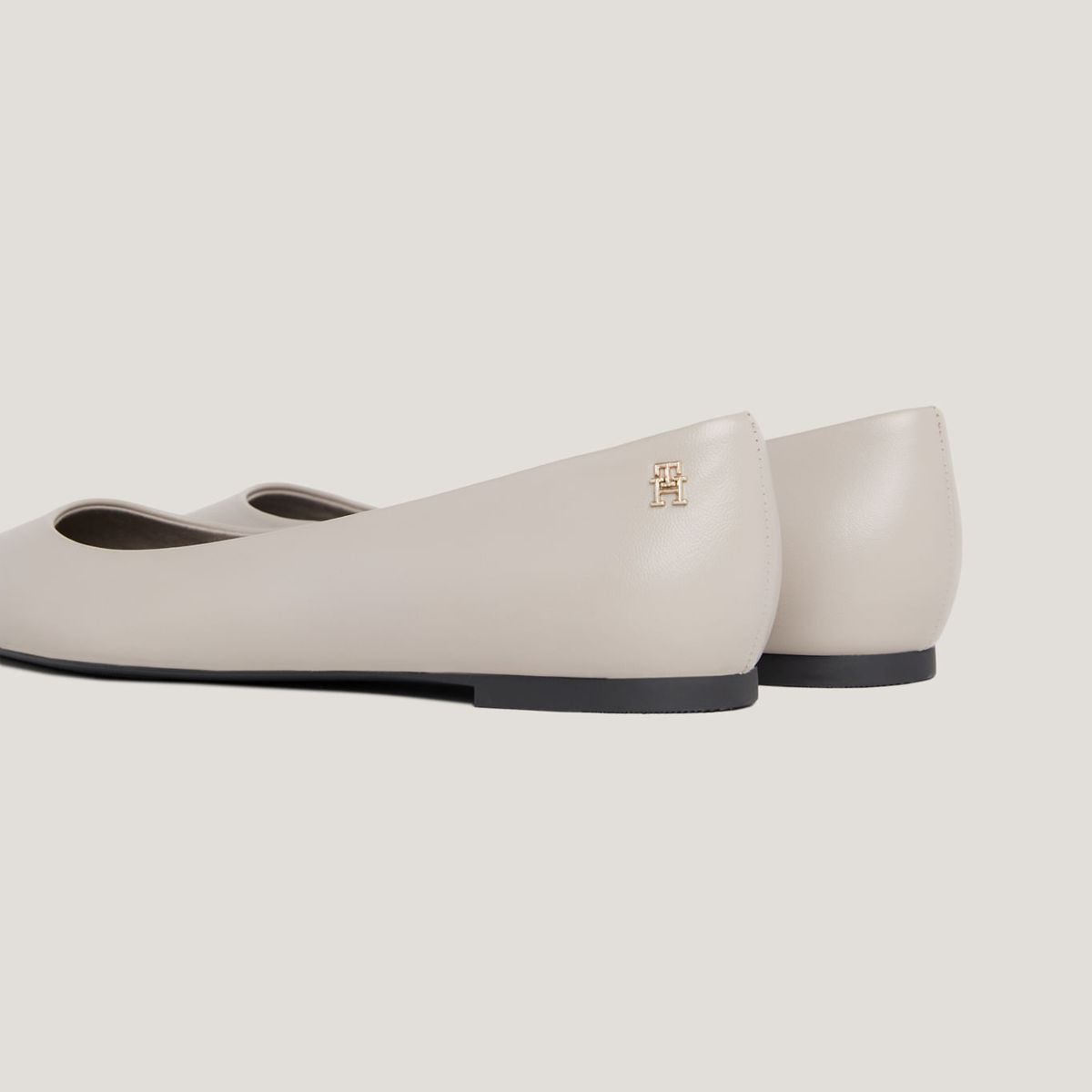 TOMMY HILFIGER - ZAPATOS  ESSENTIAL POINTED BALLERINA