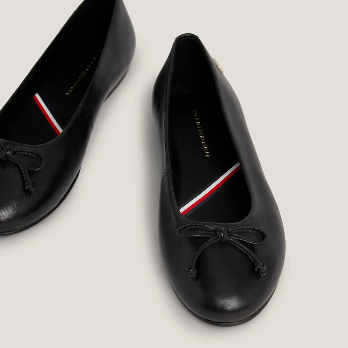 TOMMY HILFIGER - Alpargatas Essential de Cuero  TH