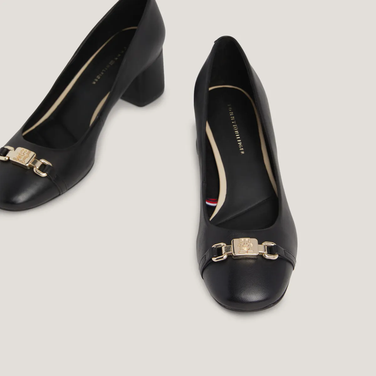 TOMMY HILFIGER - Sandalias de tacon ancho con monograma TH