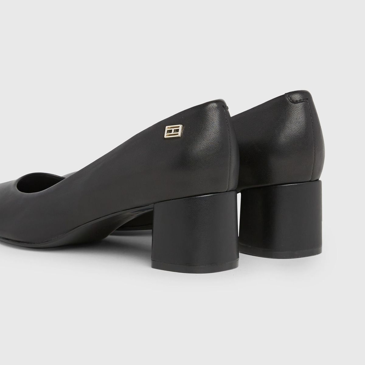 TOMMY HILFIGER - ZAPATOS ESSENTIAL MIDHEEL BLOCKY PUMP