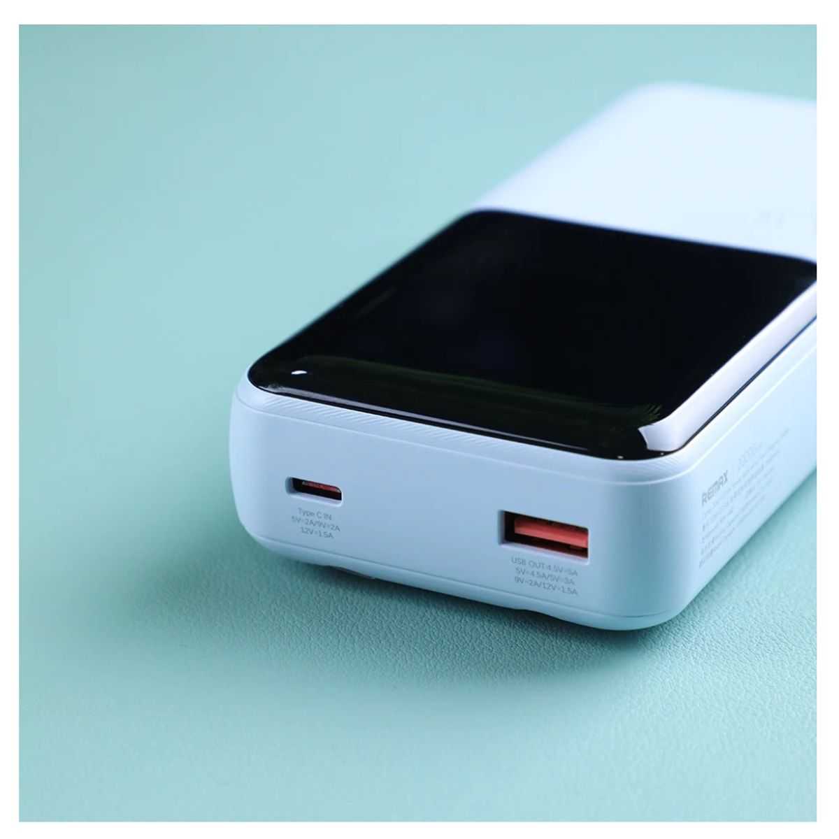 REMAX - POWER BANK     20000mAh  PD 20W+ QC 22.5W   MODELO RPP-680 CELESTE