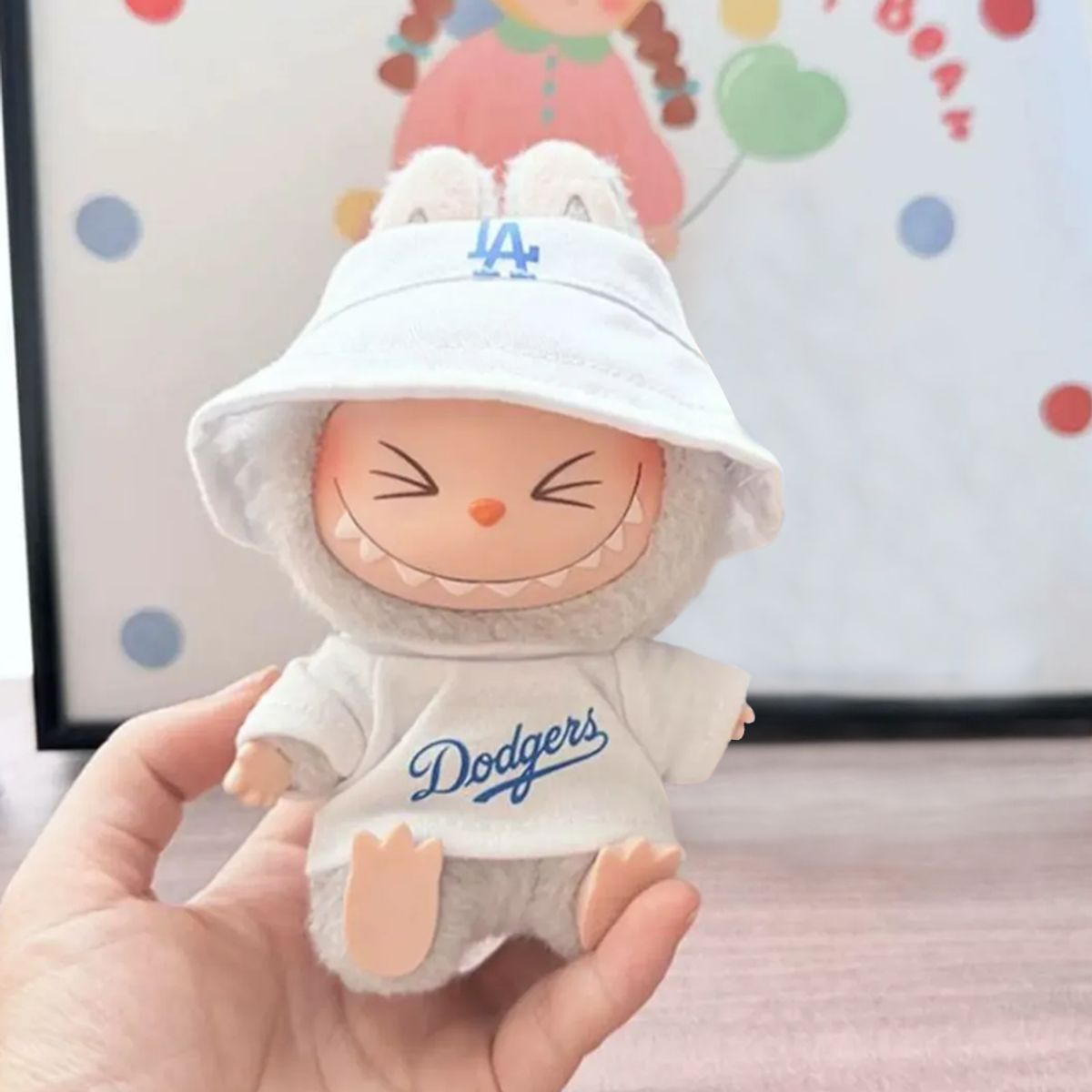 DISEÑO ORIGINAL - Ropa para Labubu Conjunto Dodgers Blanco