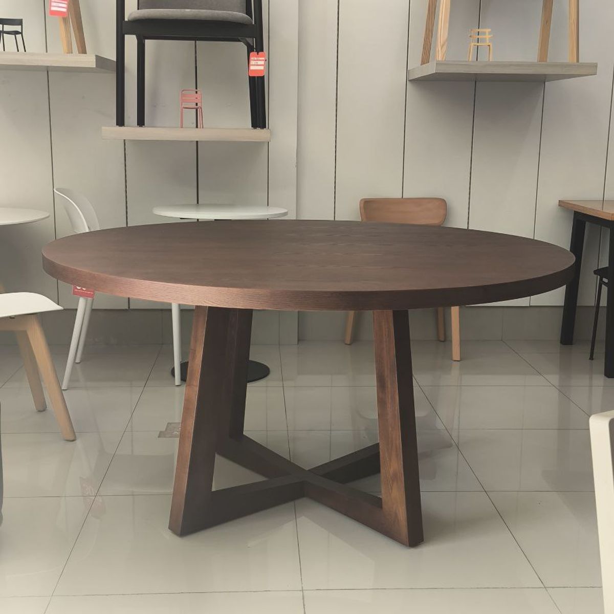 ZIYAZ - Mesa Escudo D150 Nogal BMarron