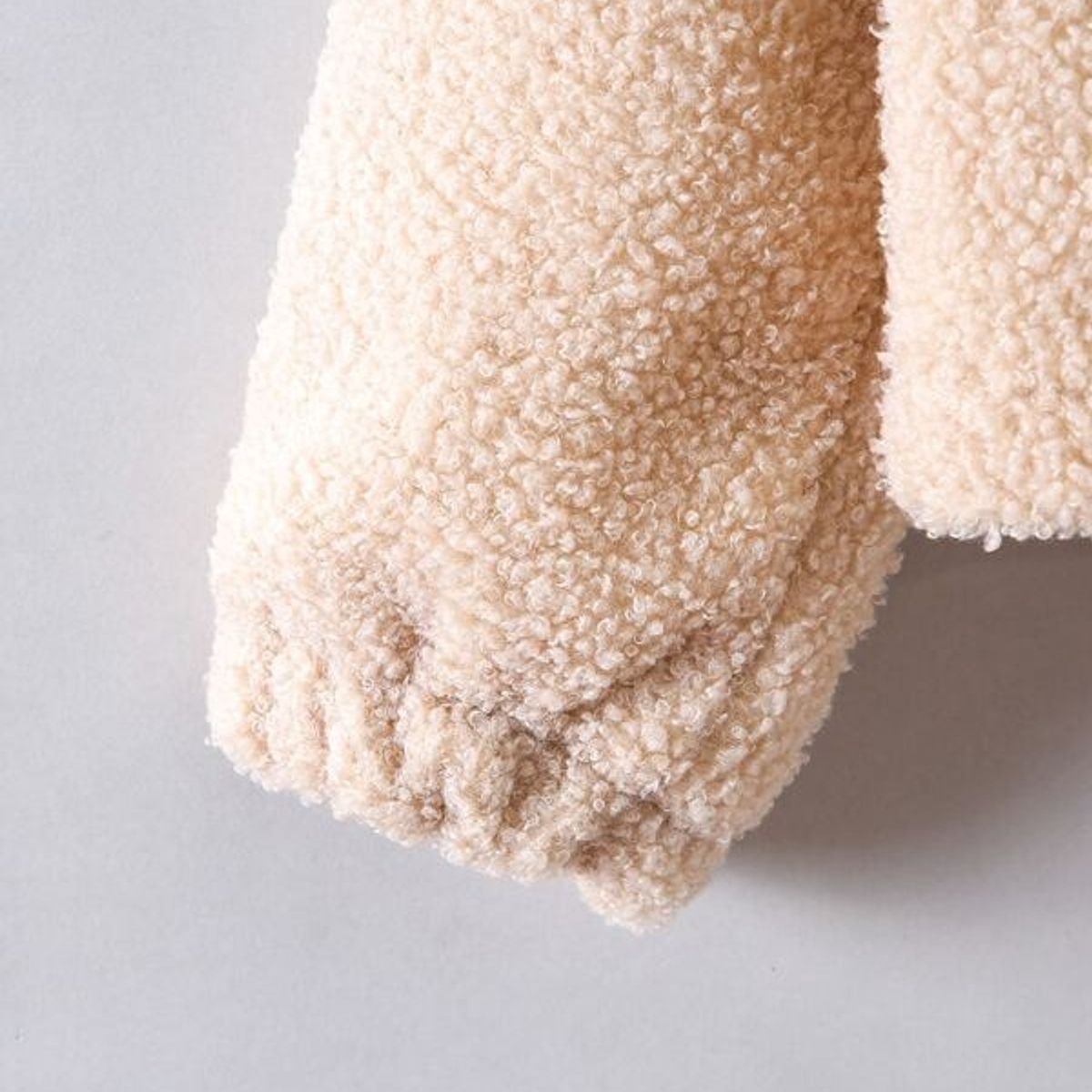 TAIS PRINCESS - Casaca teddy niñitas de hombros caídos con bolsillos