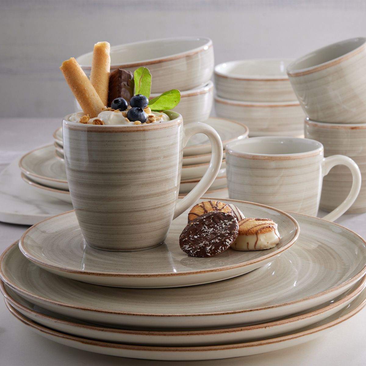 CORONA - Juego de Vajilla Corona Caoba Gris 16 piezas