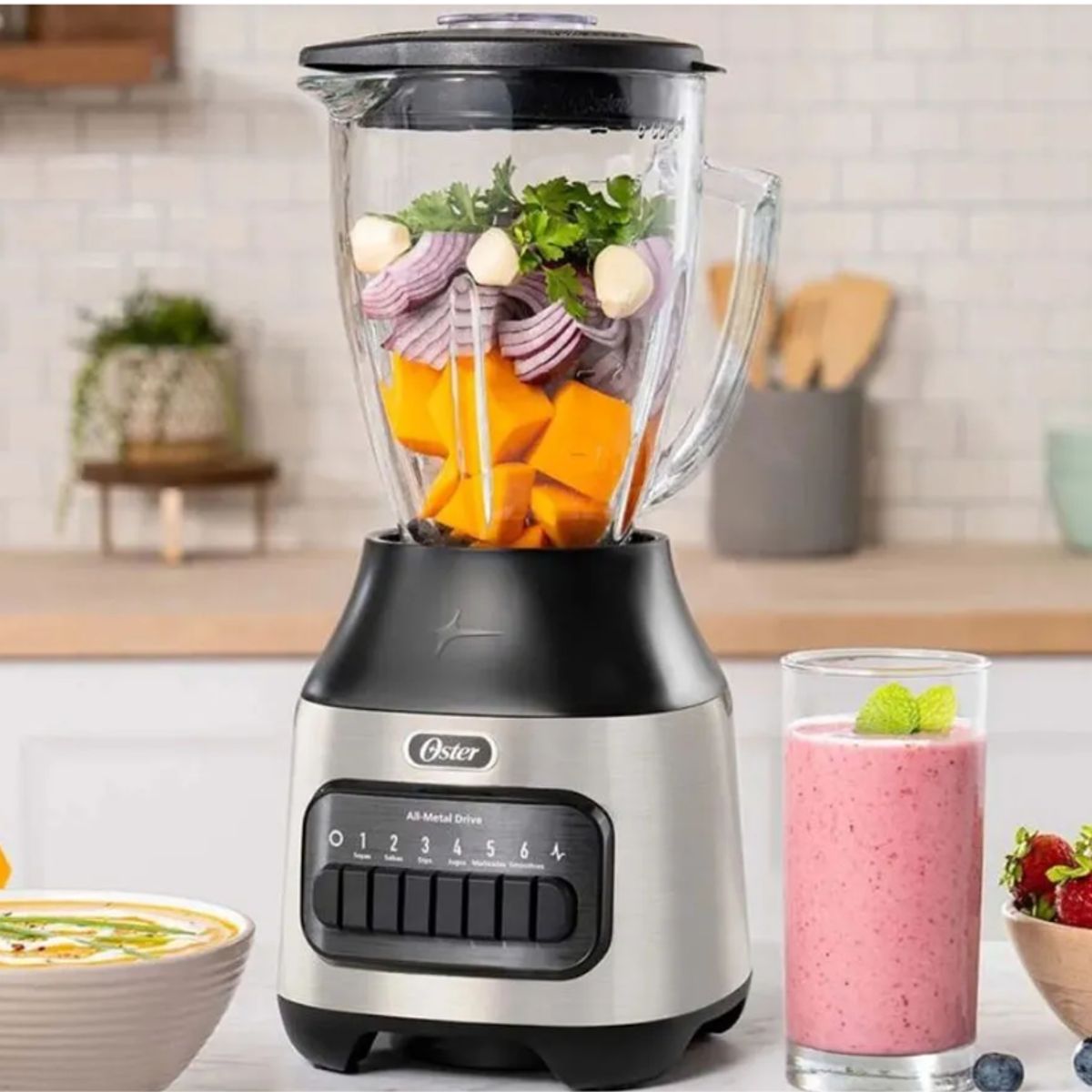 OSTER - Licuadora Oster BLSTPEG-NPB 6 velocidades más pulso