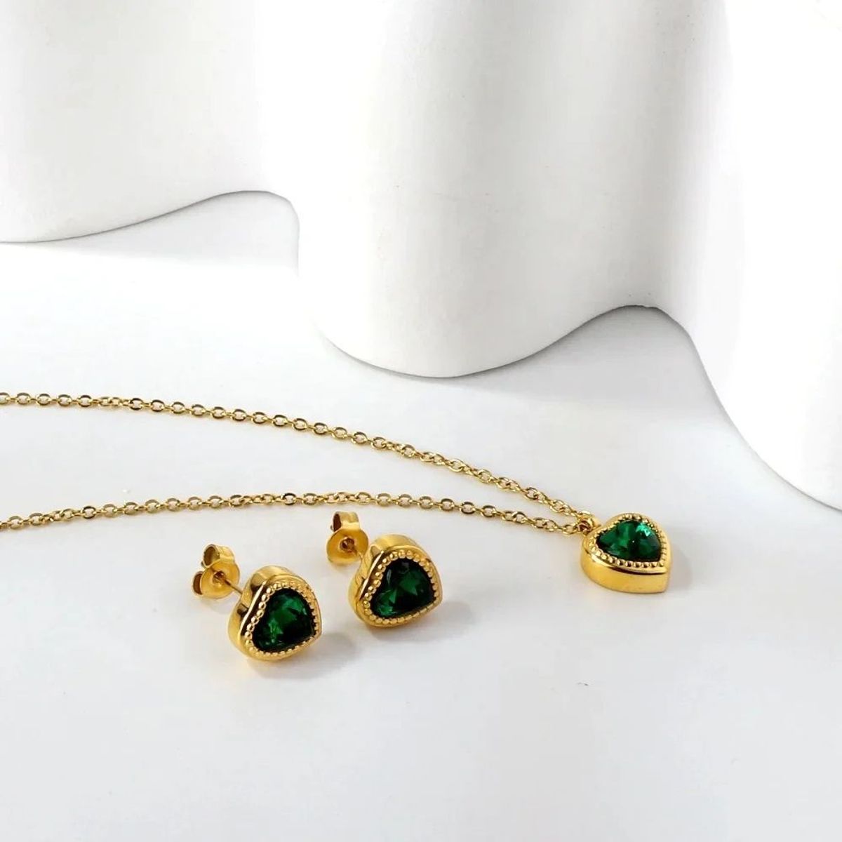 GENERICO - Set de Collar y Aretes Lovely Circón Waterproof