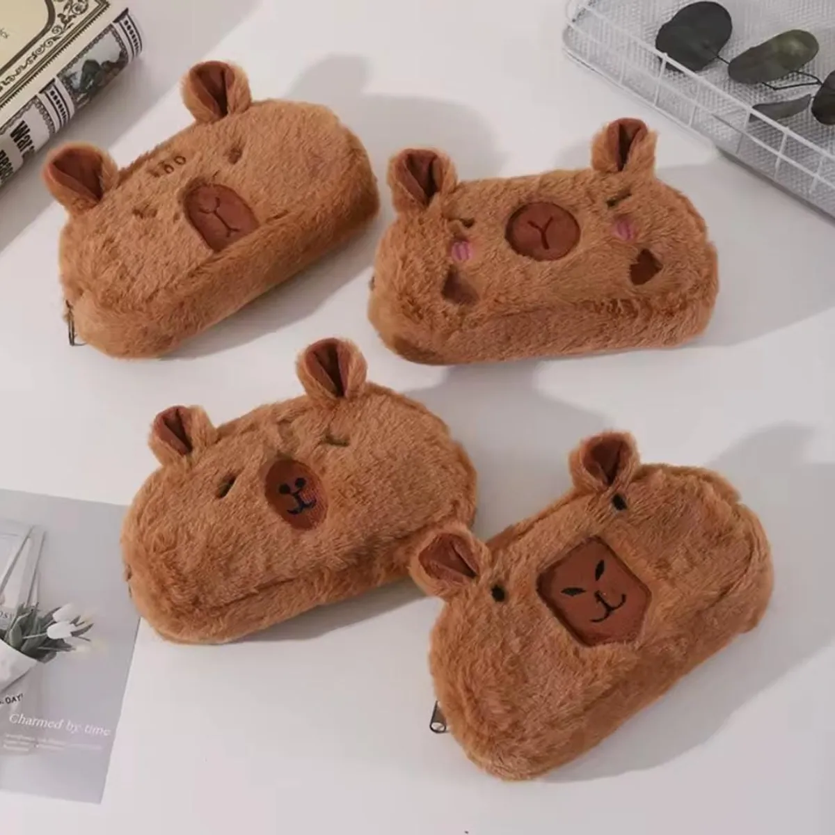 GENERICO - ESTUCHE - CARTUCHERA CAPIBARA AFELPADA