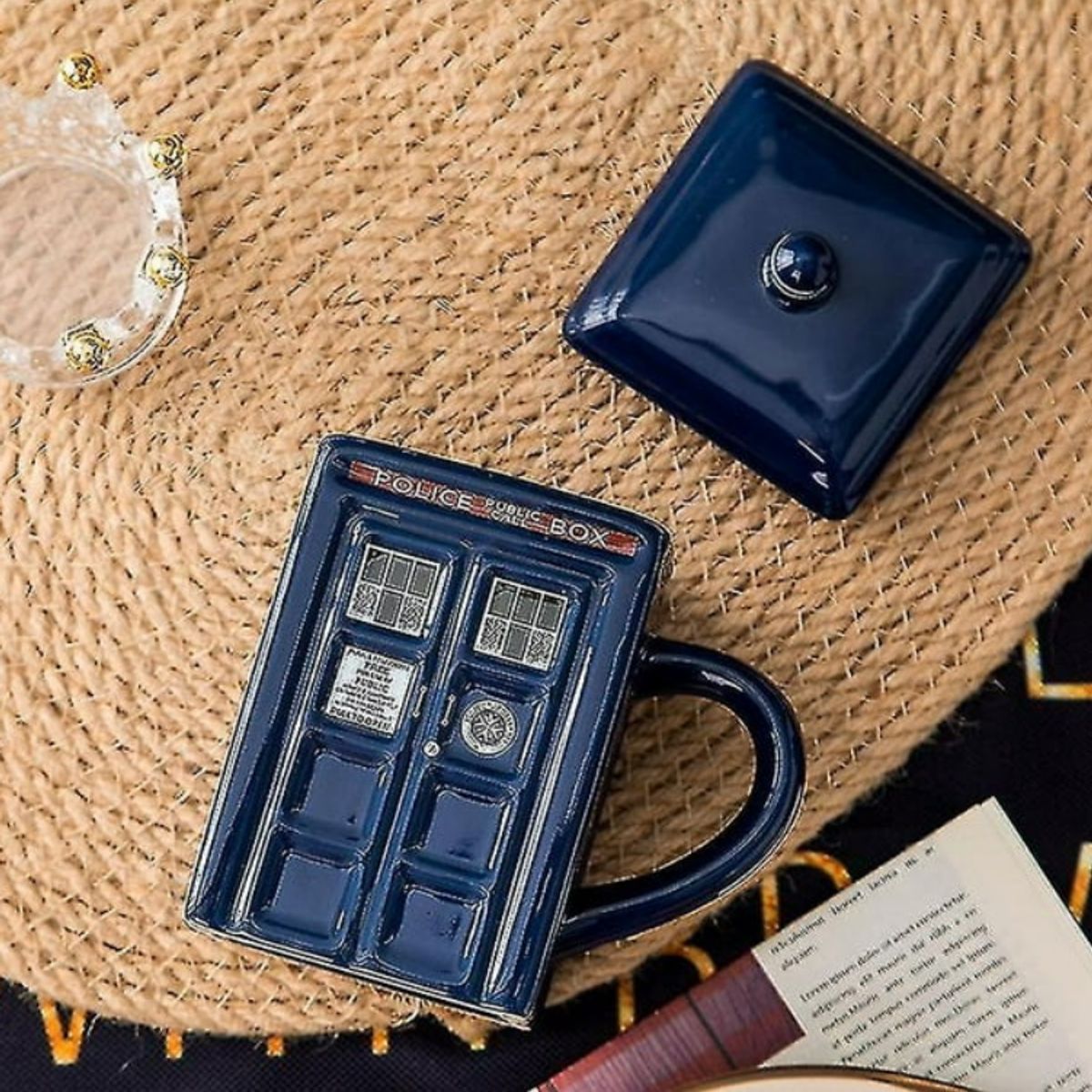 GENERICO - TAZA DOCTOR WHO  THARDIS