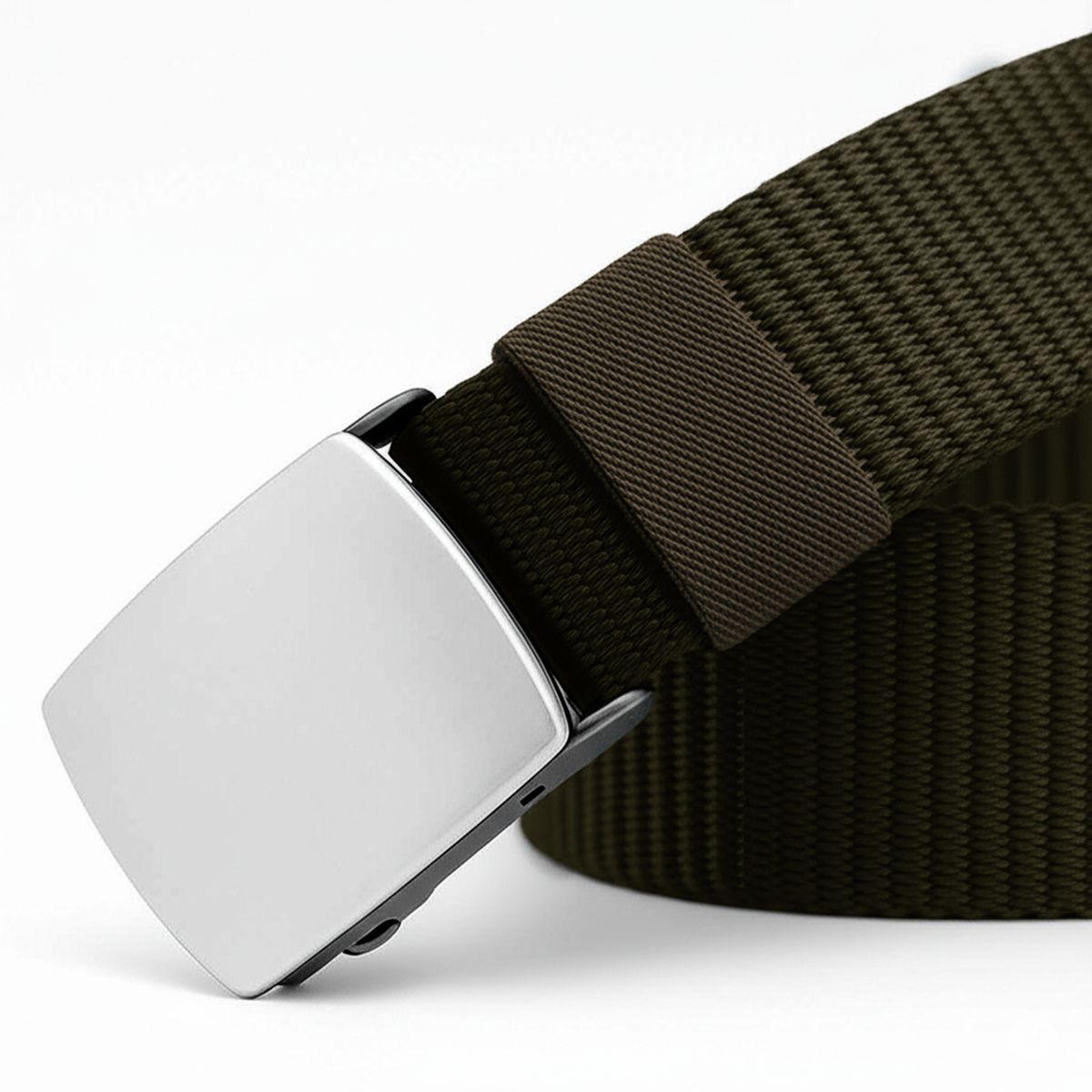 GENERICO - CORREA TÁCTICA VERDE CON HEBILLA METALICA