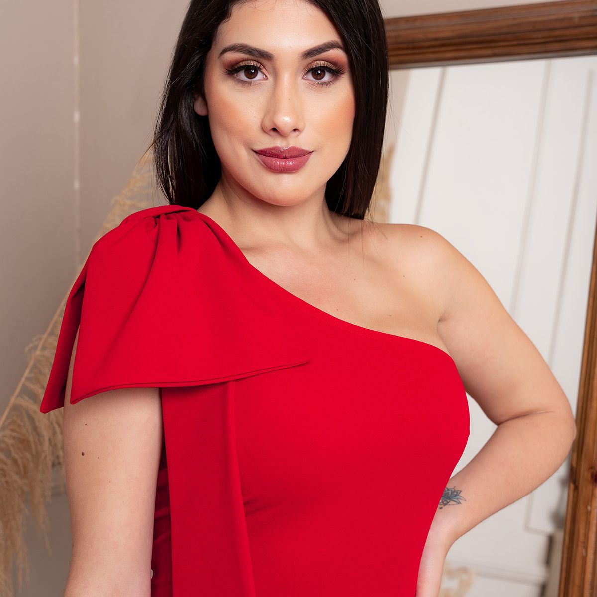 ARMA TU LOOK - VESTIDO LISSET UN HOMBRO CON LAZO ARMA TU LOOK