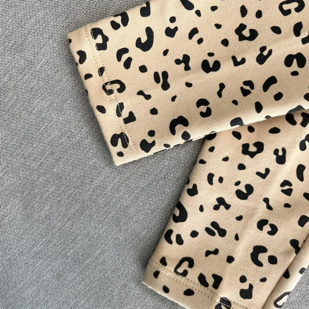 THE BABY SPOT - Legging para niña afranelada - Leopardo Desde T2 hasta T8