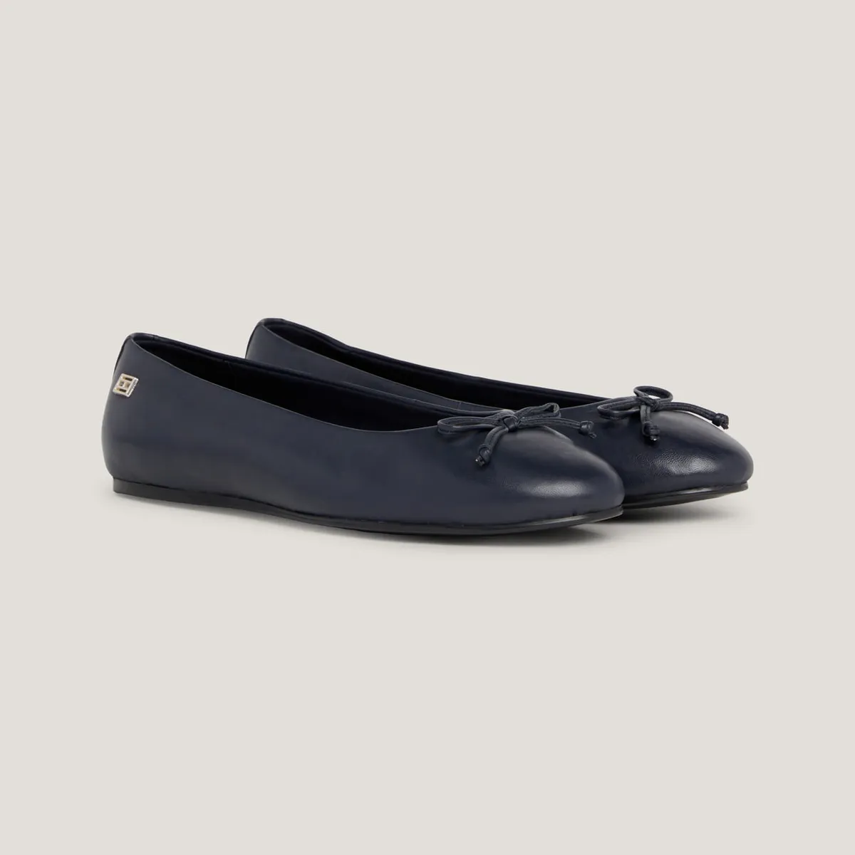 TOMMY HILFIGER - ZAPATOS  ESSENTIAL LEATHER BALLERINA