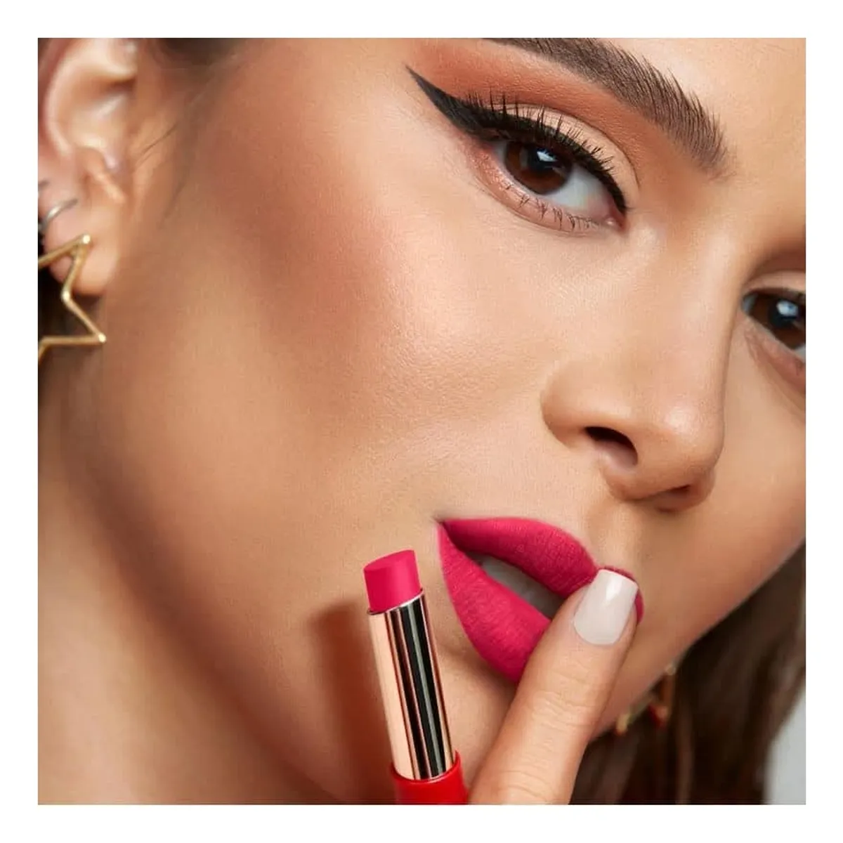 ESIKA - Labial colorfix 24h mate ésika fucsia pink