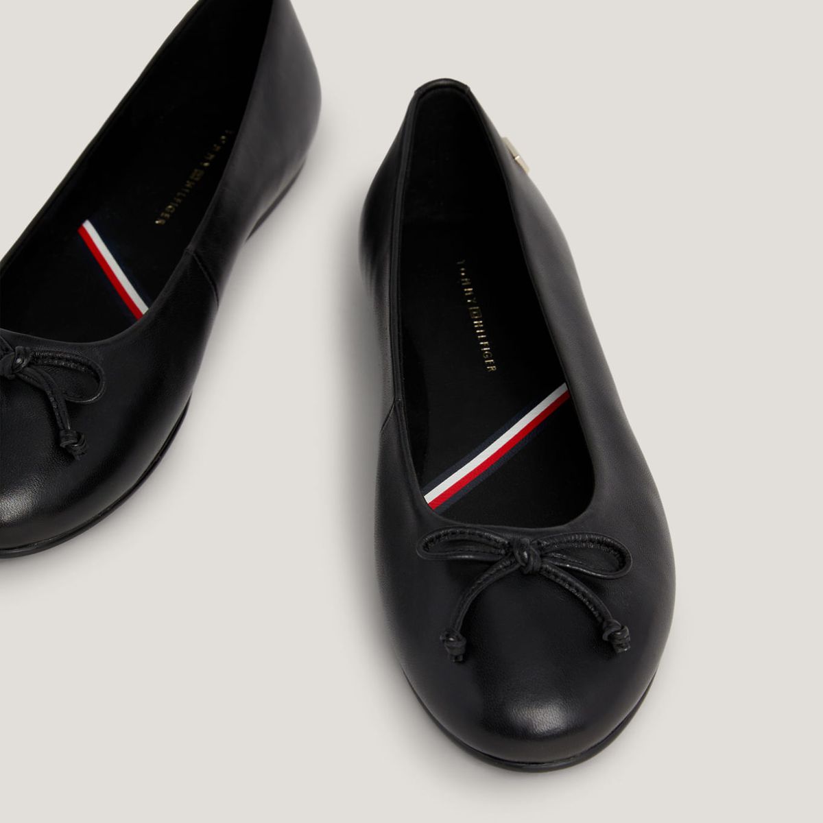 TOMMY HILFIGER - Alpargatas Essential de Cuero  TH