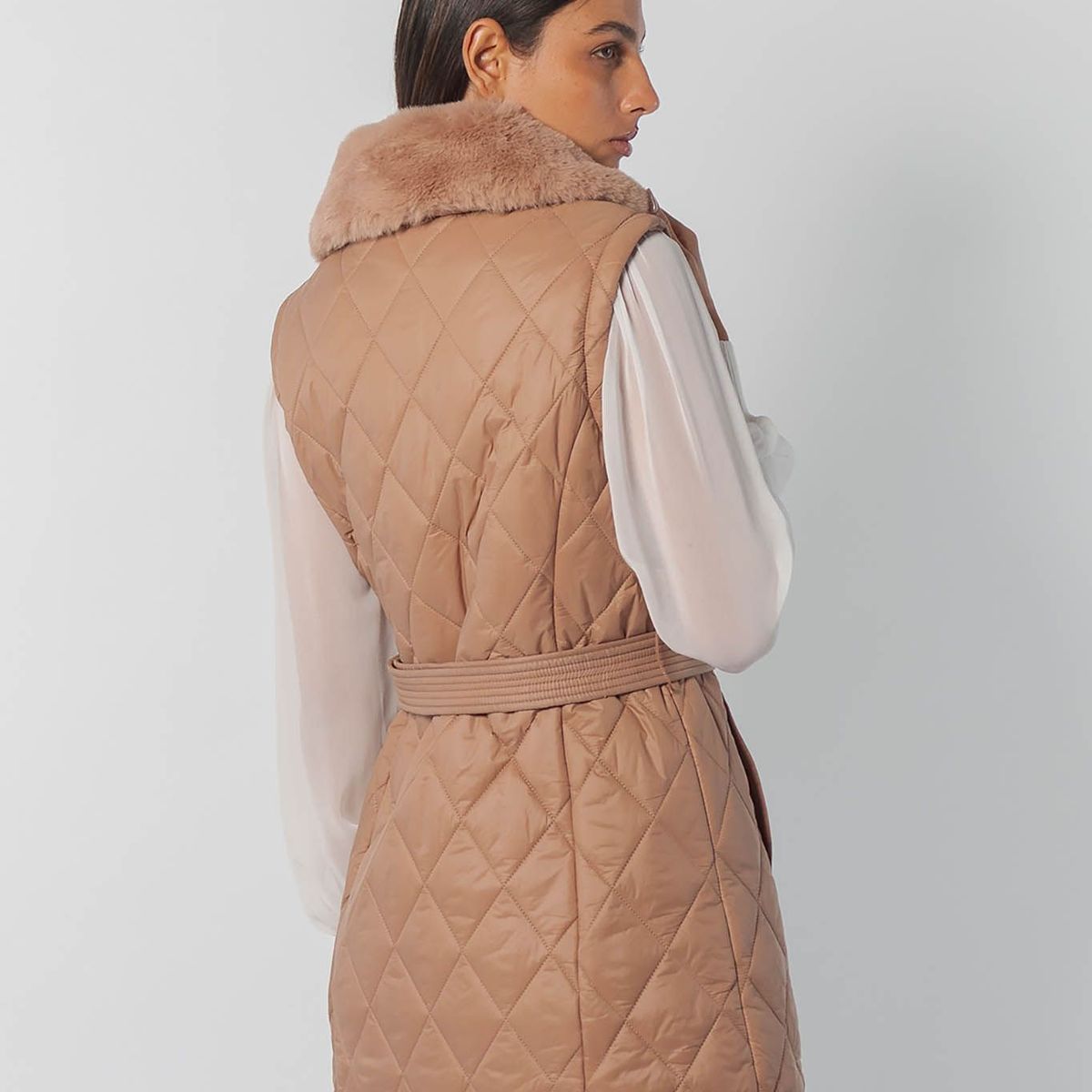 CALVIN KLEIN - CHALECO SIMND QLT W/FUR&BELT