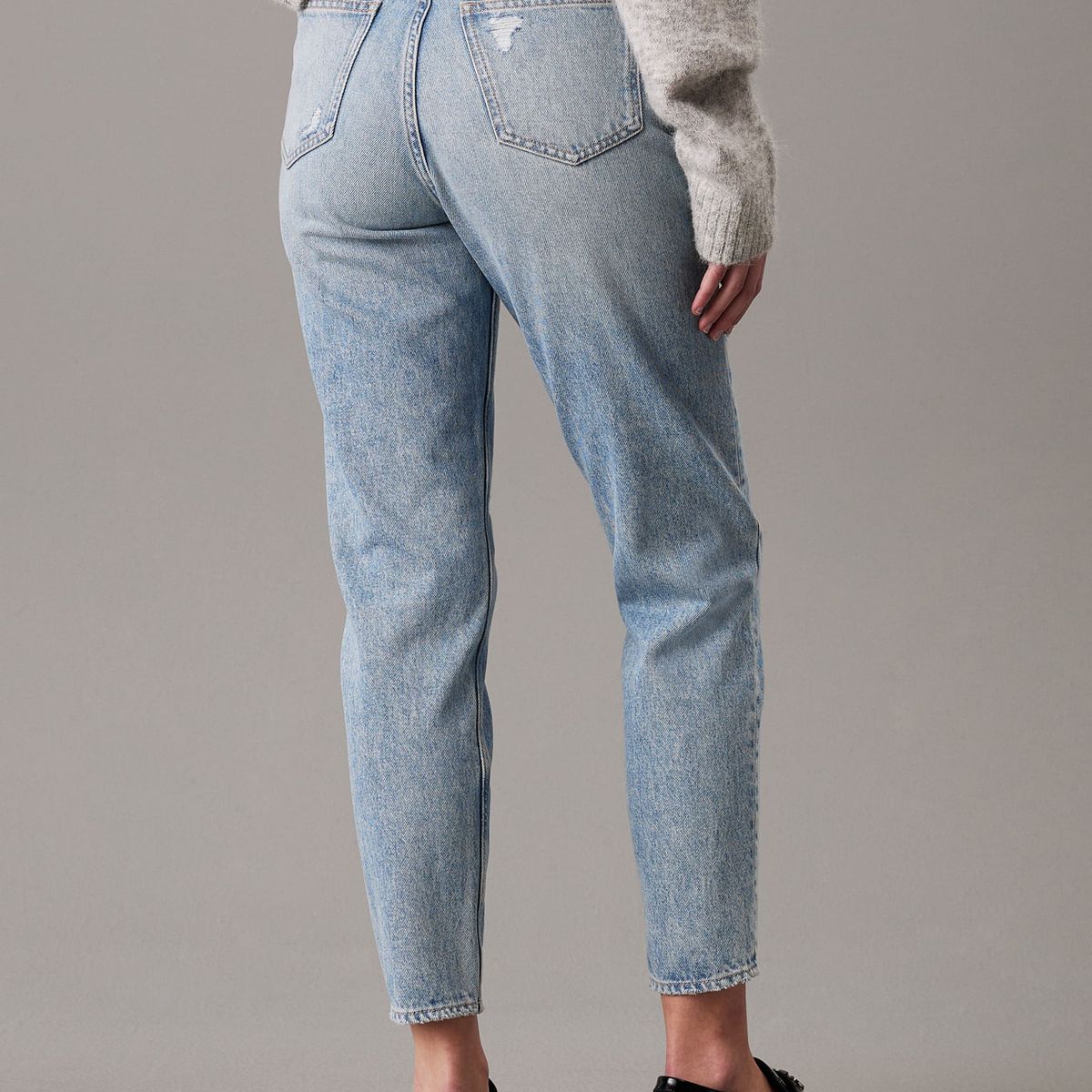 CALVIN KLEIN - JEAN MOM JEAN