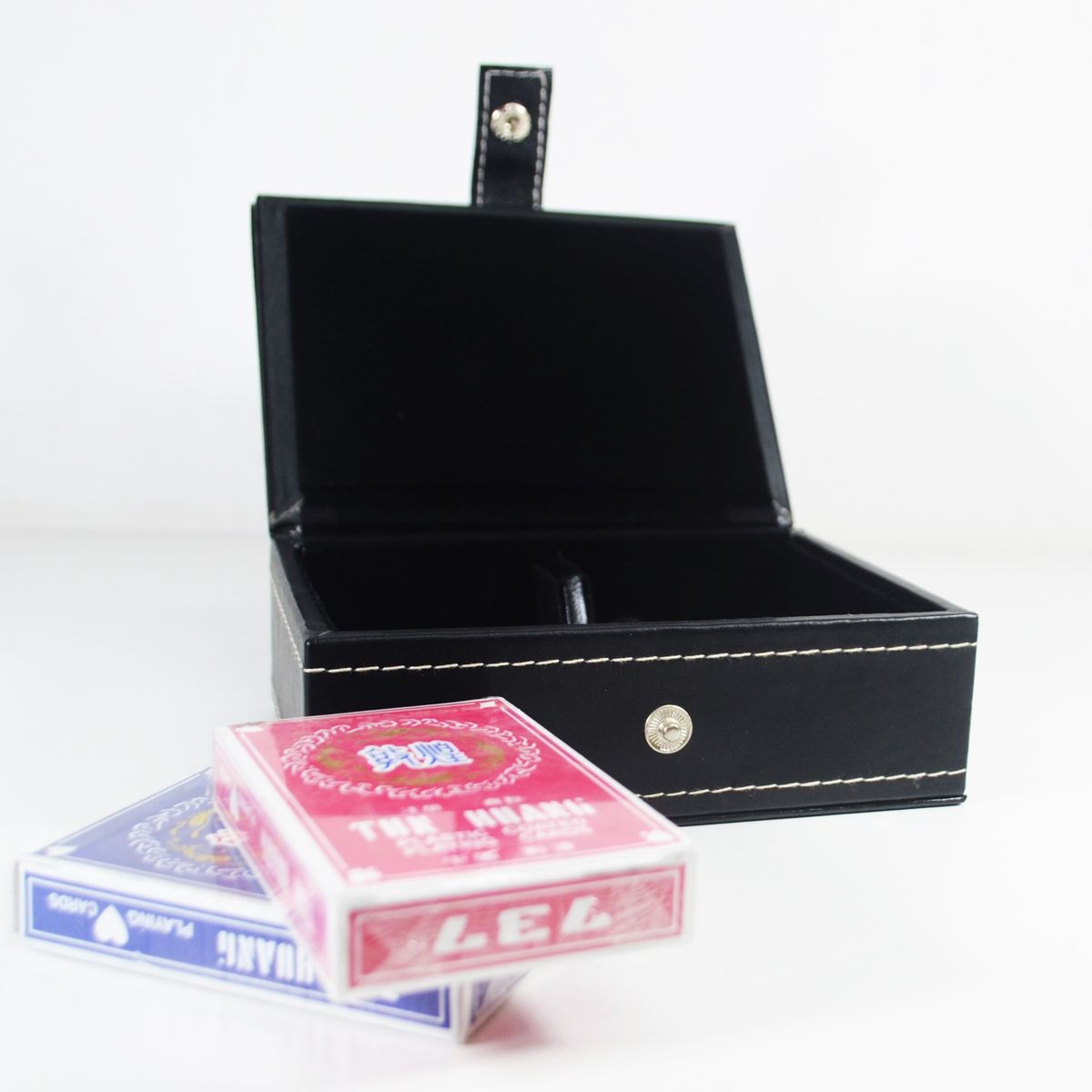 FERNANDA ROMERO JOYAS Y ACCESORIOS - Estuche Elegante con Cartas - Casino en Biocuero