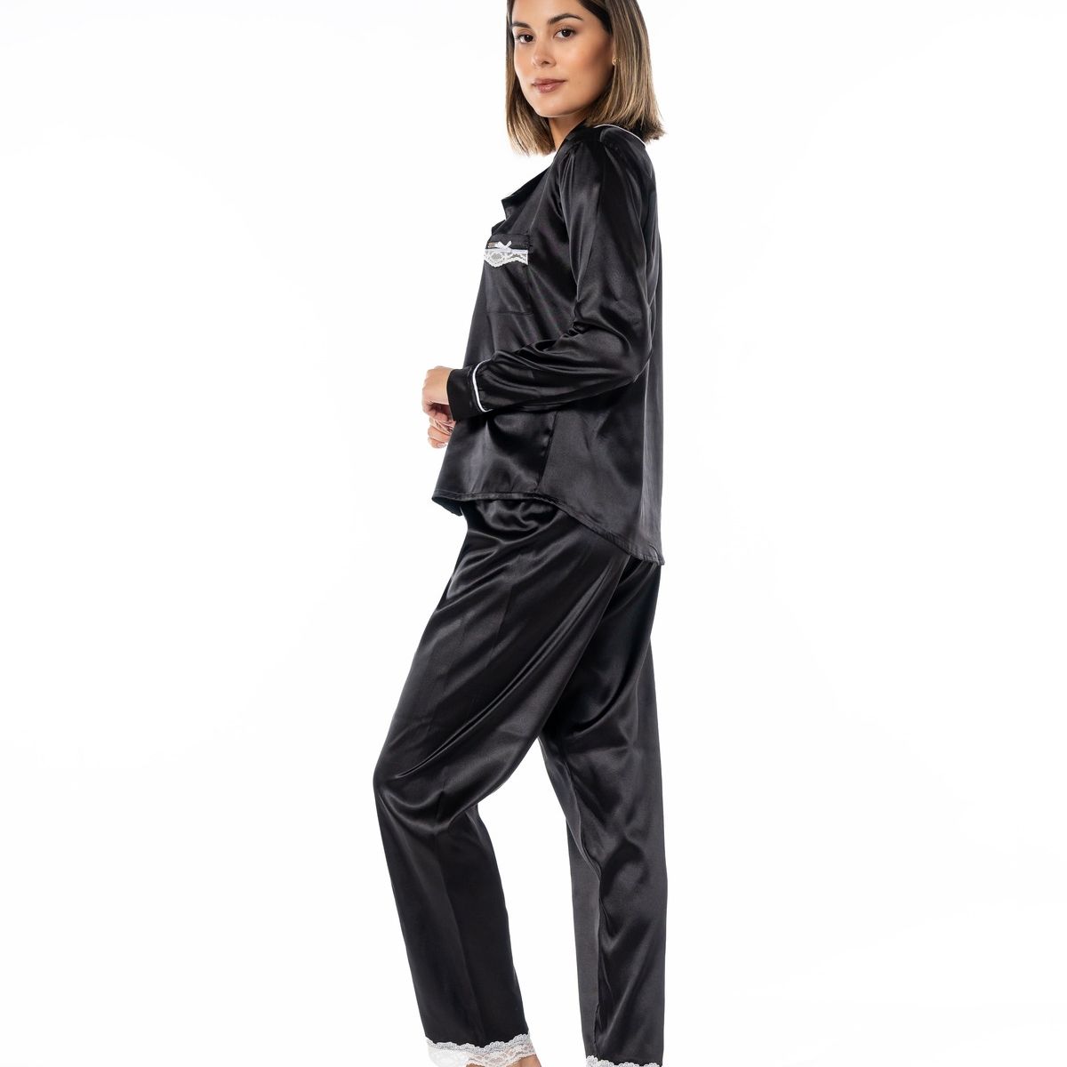 VELA WHITE - Becky Negro camisa con pantalón