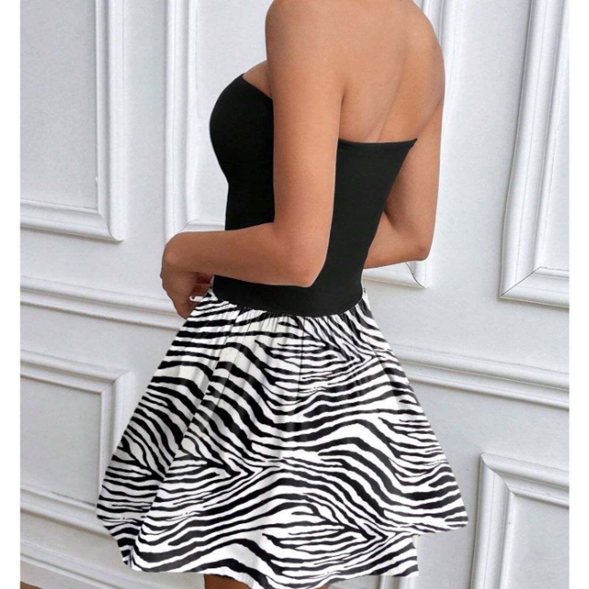 GENERICO - VESTIDO AJUSTADO TIPO TUBO DE RAYAS