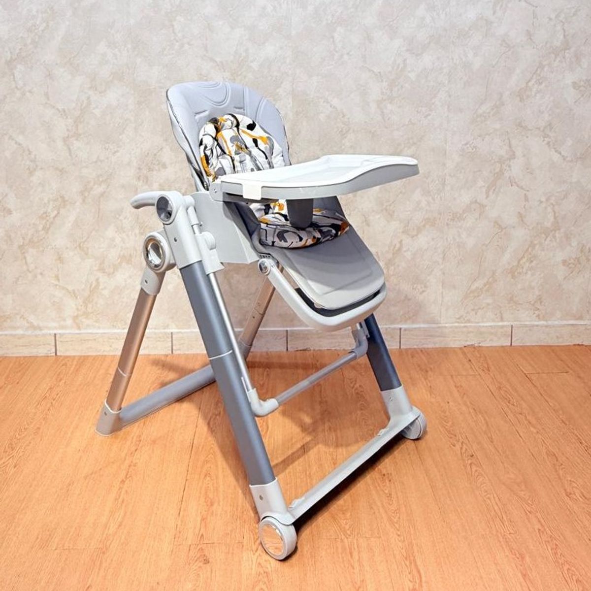 GENERICO - SILLA DE COMER PARA BEBE MX-007 GRIS