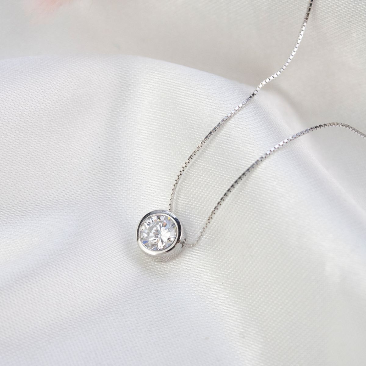 CLEO JOYAS & ACCESORIOS - Collar Punto de Luz 1CM Plateado Plata