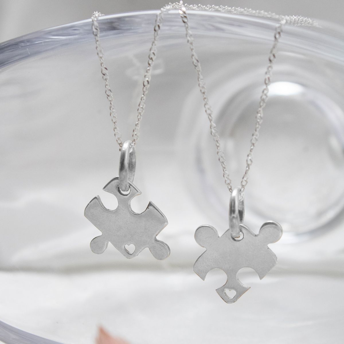 CLEO JOYAS & ACCESORIOS - Collar Rompecabezas Plateado Plata