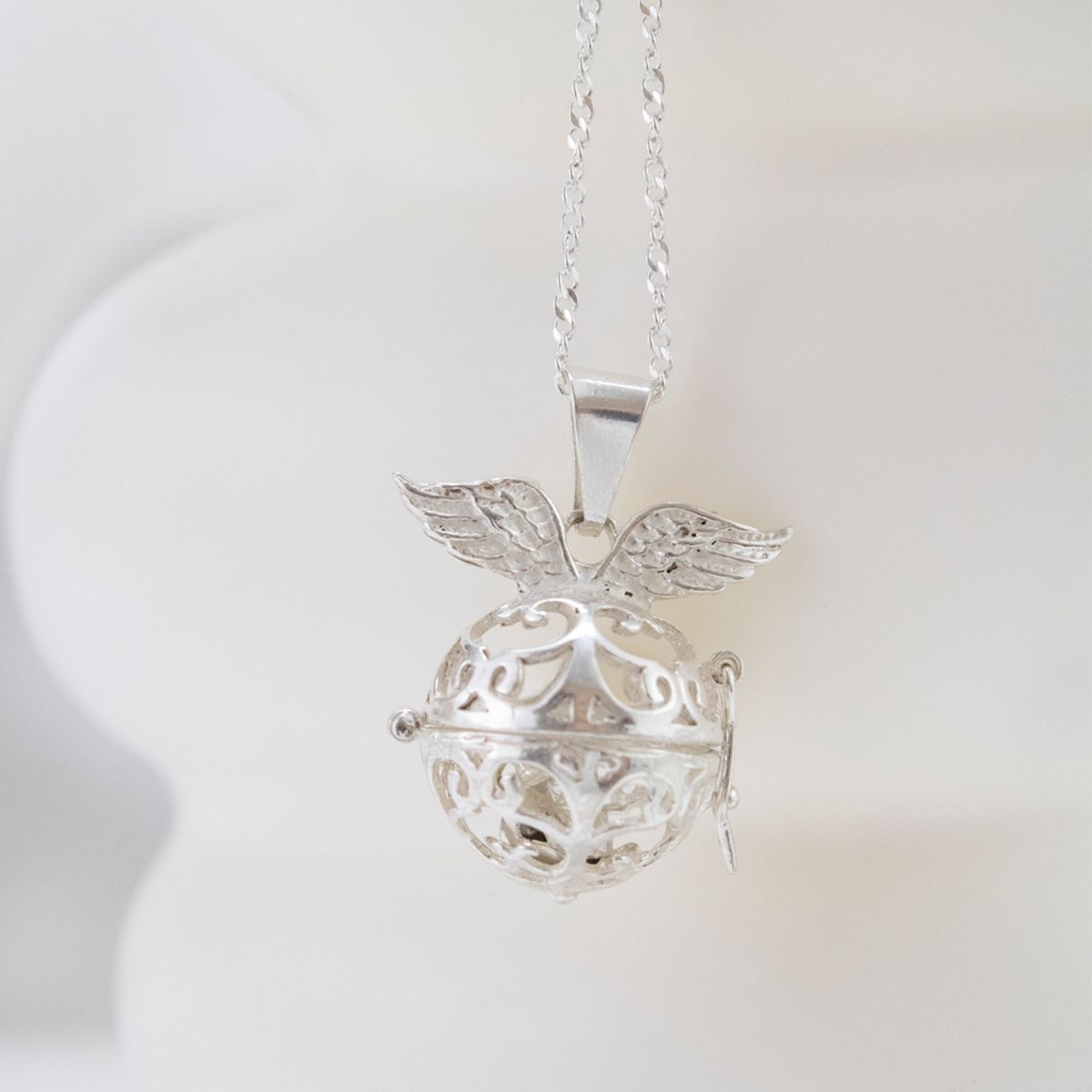 CLEO JOYAS & ACCESORIOS - Collar Llamador de Angeles Plata