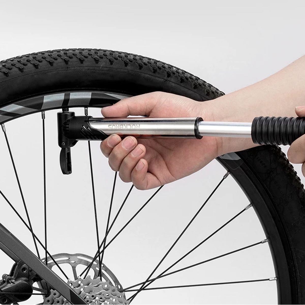 ROCKBROS - Inflador Portátil para Bicicleta ROCKBROS 100 PSI de acero