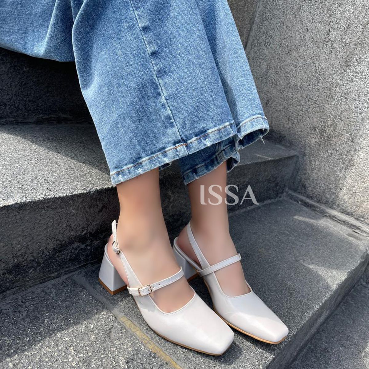 GENERICO - ESTILETOS MARY JANE EN TACO 5 CM EN COLOR HUESO CHAROL