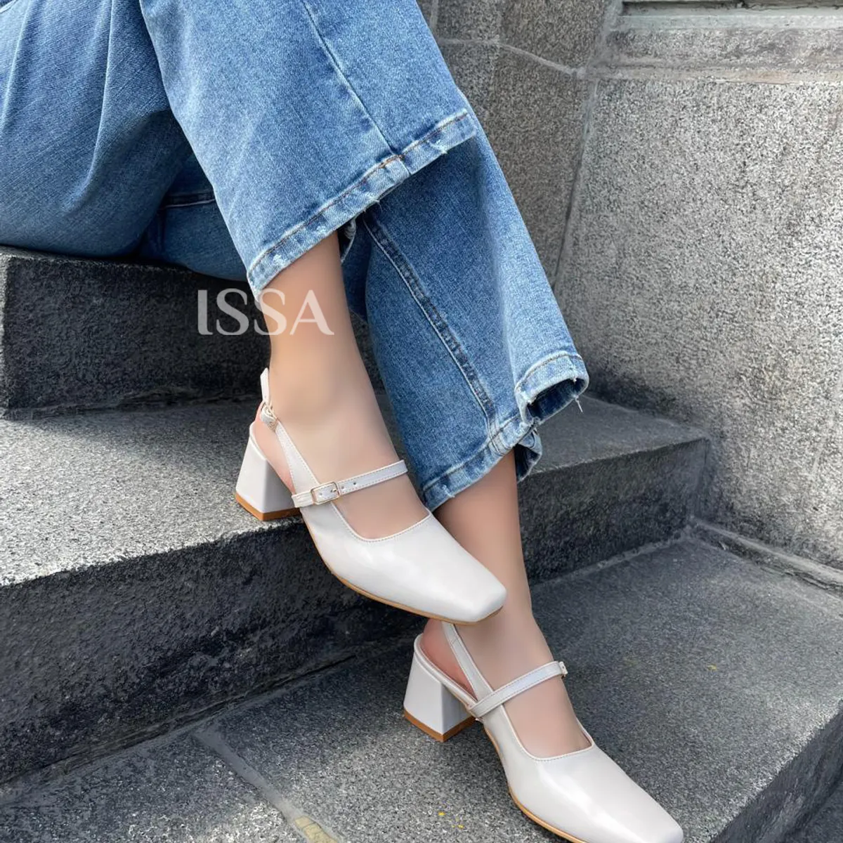 GENERICO - ESTILETOS MARY JANE EN TACO 5 CM EN COLOR HUESO CHAROL