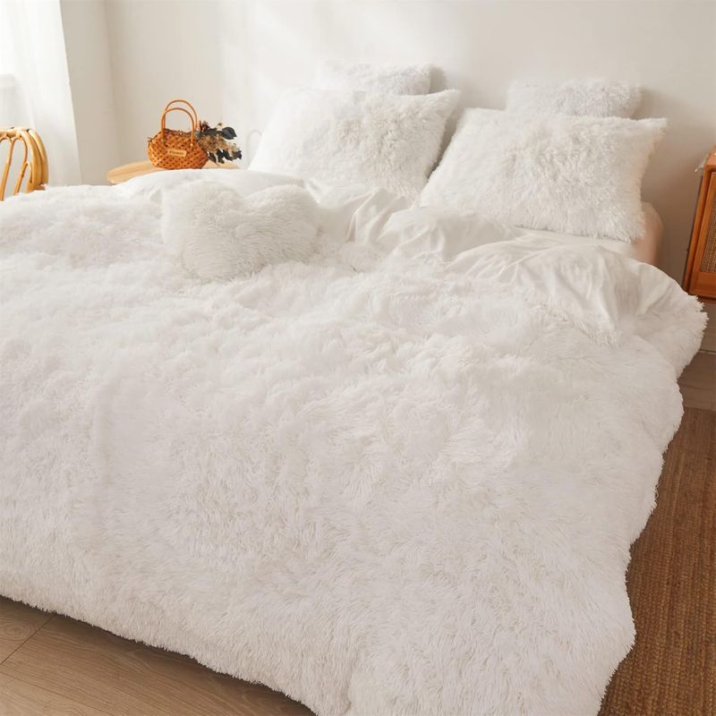 GOLDEN - EDREDÓN PIEL DE OSO DE 2 PLAZAS + 2 FUNDAS DE ALMOHADA  BLANCO