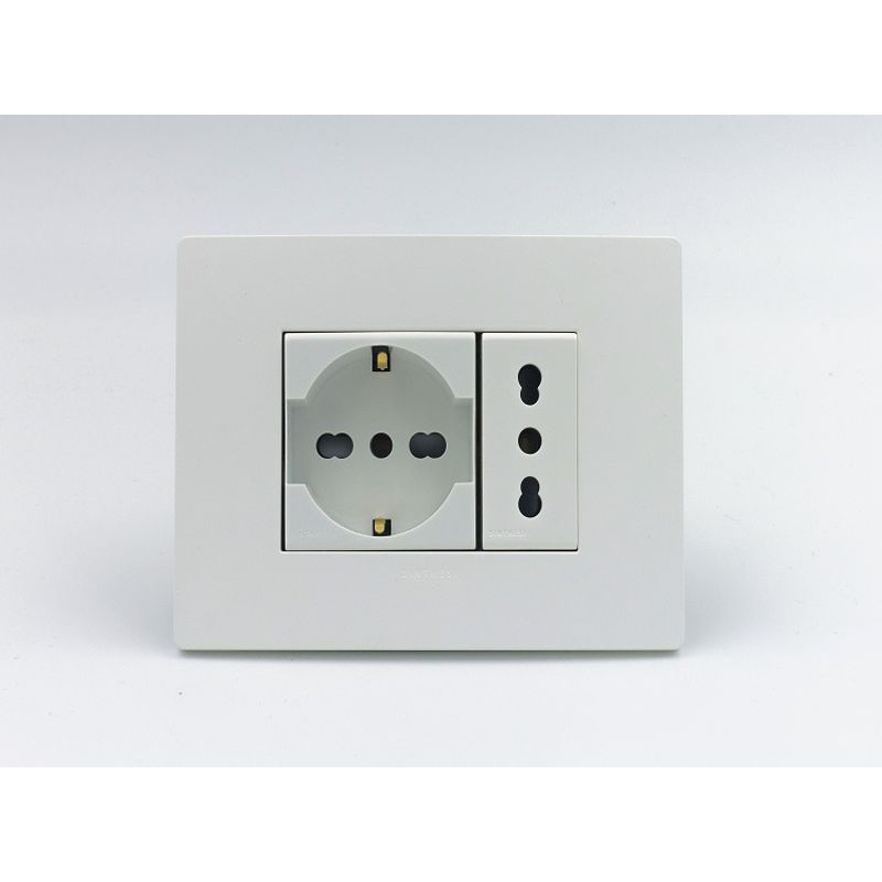 SINTHESI - TOMACORRIENTE DOBLE SCHUKO Y 3 EN LINEA BIPASO S33 PLACA BLANCA MATE