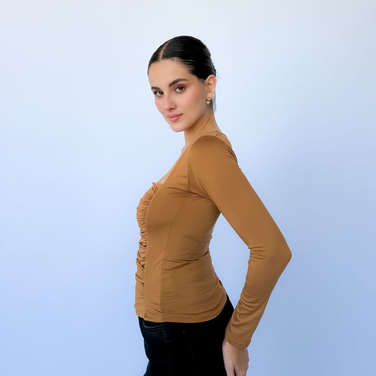 INTROSPECTIVA MODA - POLO MANGA LARGA CORRUGADO MODELO AMELI