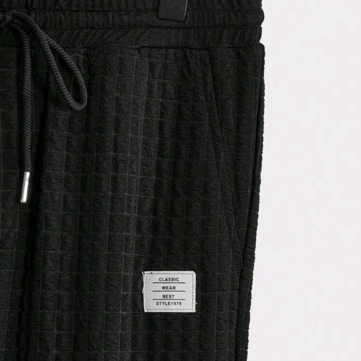 GENERICO - CONJUNTO  NEGRO CON DISEÑO DE LETRAS