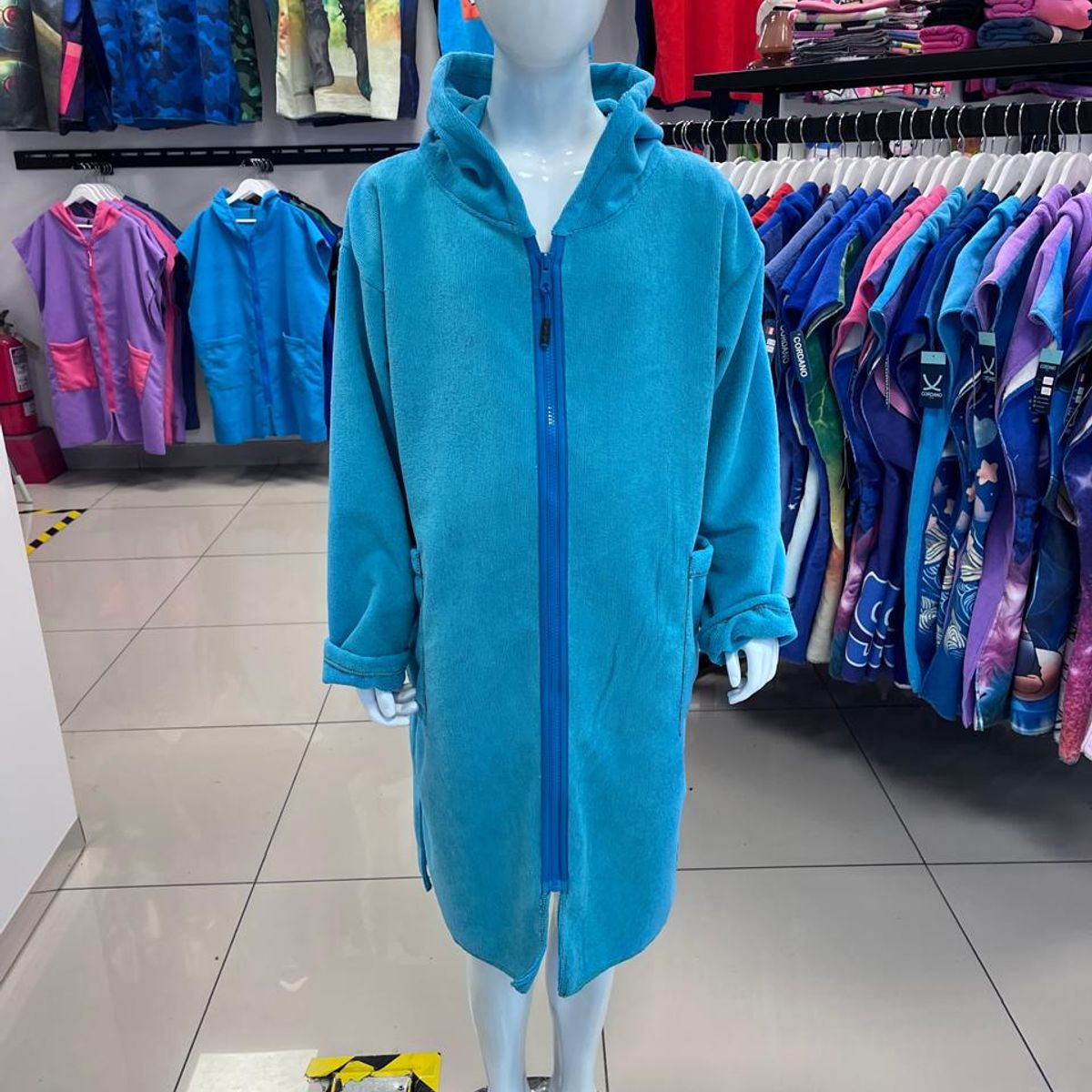 GENERICO - BATA CAMBIADOR PARCA CORDANO TURQUESA S 9 a 11 AÑOS UNISEX.