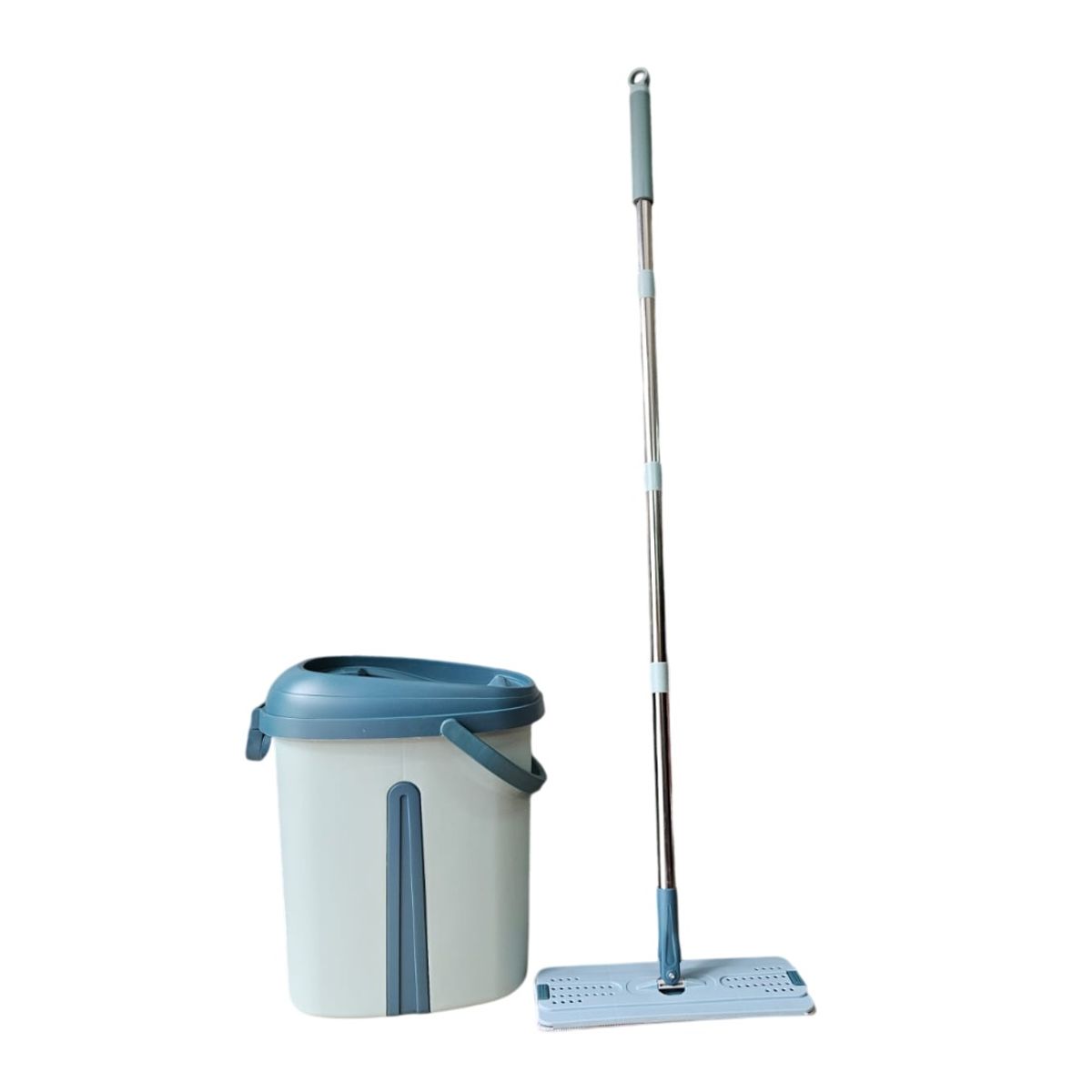 GENERICO - TRAPEADOR PLANO DE MICROFIBRA CON CUBO DE LIMPIEZA