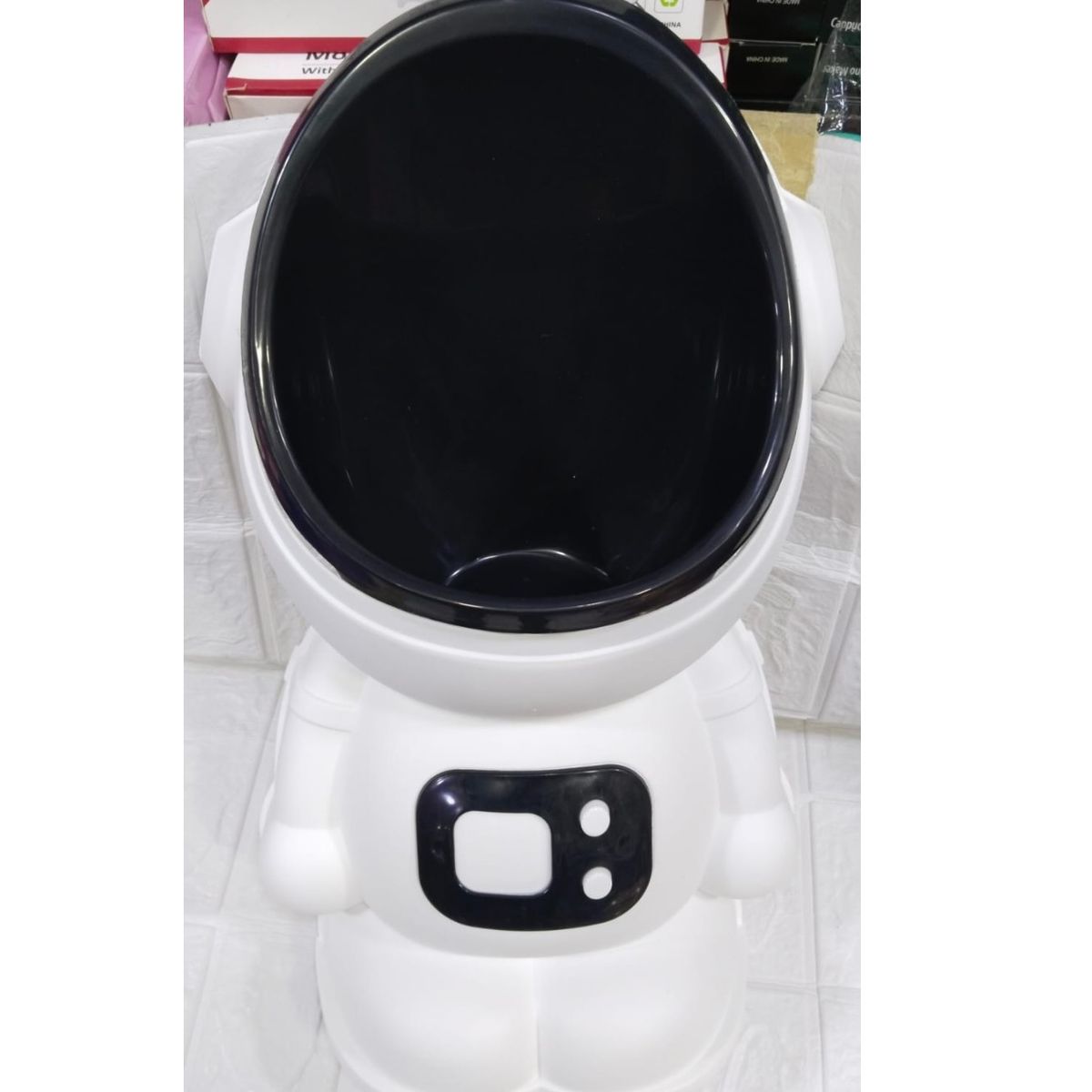 GENERICO - LINDO ORINAL DE ENTRENAMIENTO PARA NIÑOS DE ROBOT BLANCO