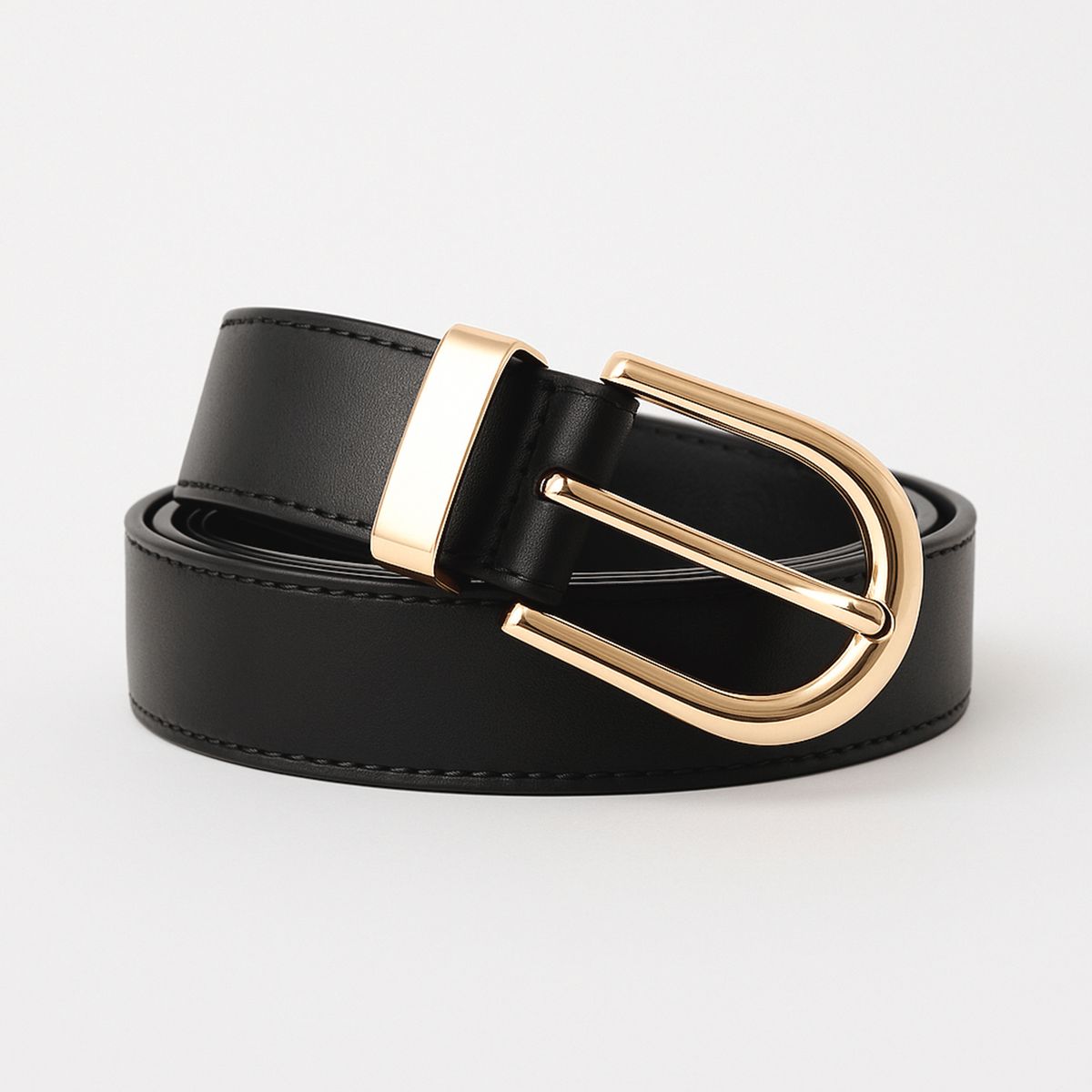 GENERICO - CORREA NEGRO EBANO CON HEBILLA DORADA