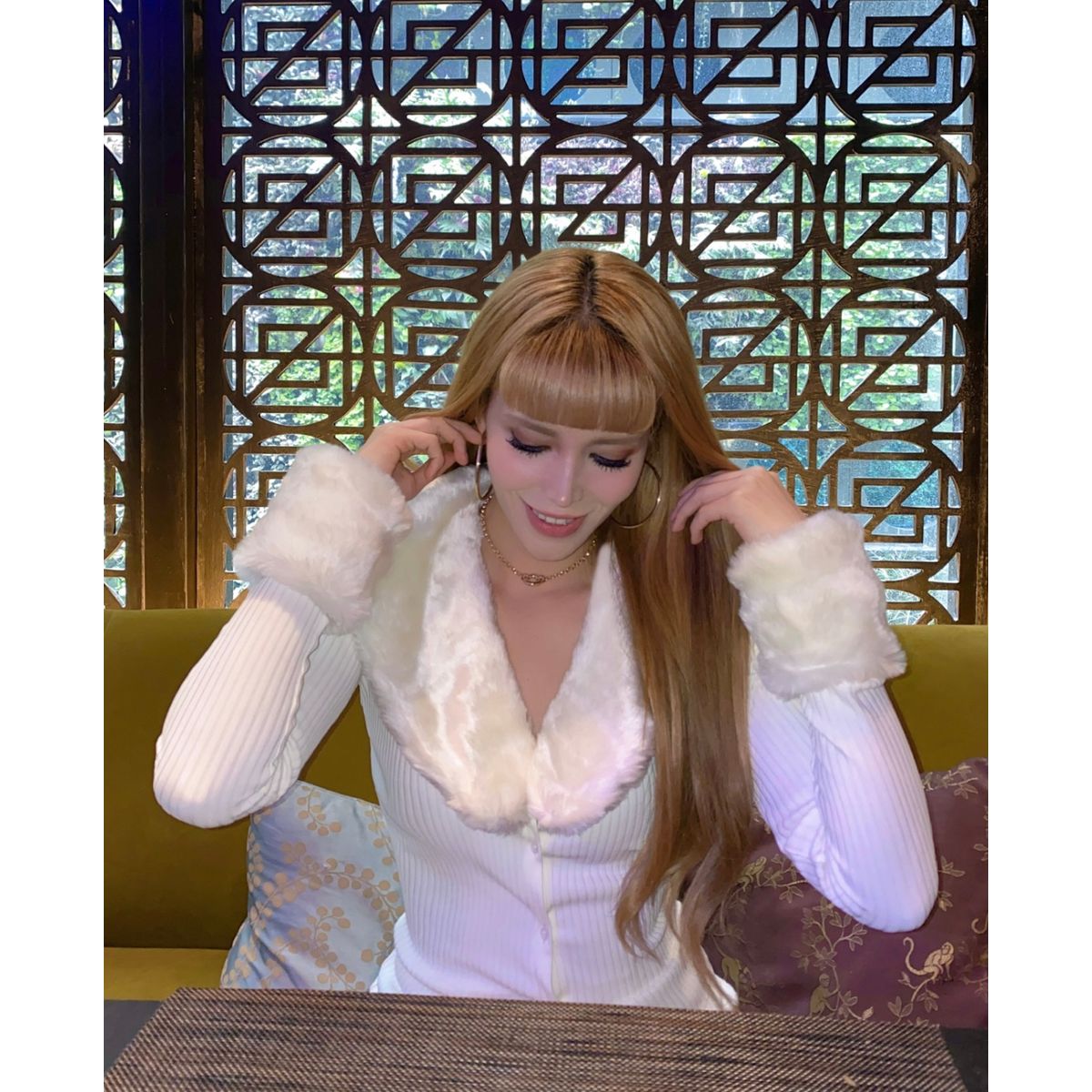 KATE LARRAIN - Cárdigan con peluche Louva