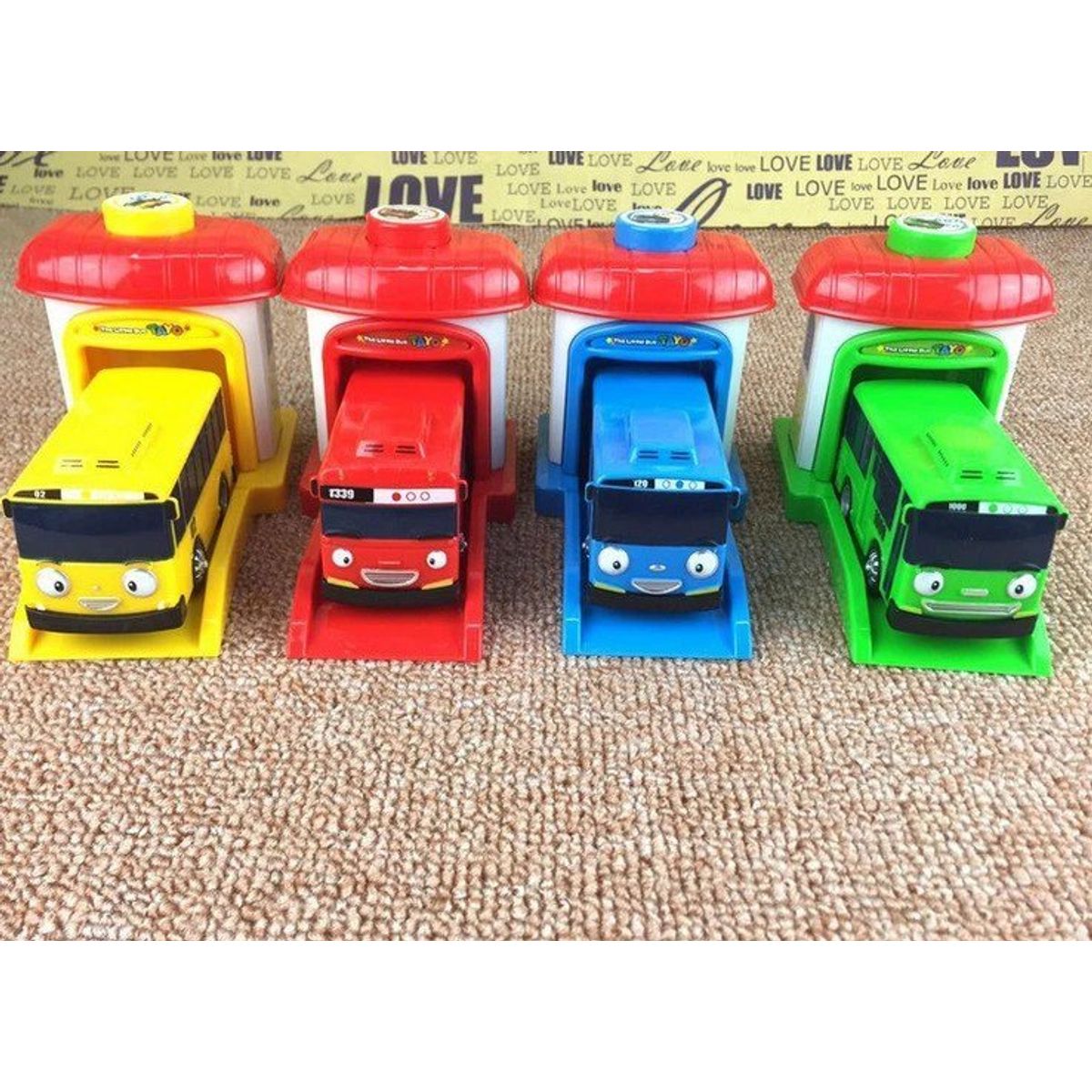 GENERICO - Tayo Pequeño Bus Con Lani Gani Rogi Set X 4 Carritos De 7cm