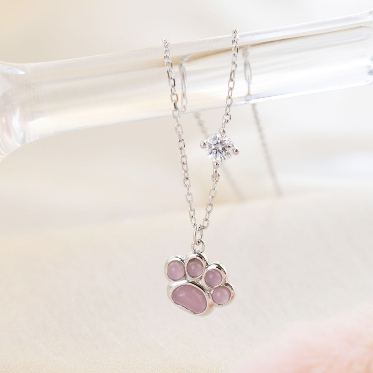 CLEO JOYAS & ACCESORIOS - Collar Huellita de Amor Plateado Plata