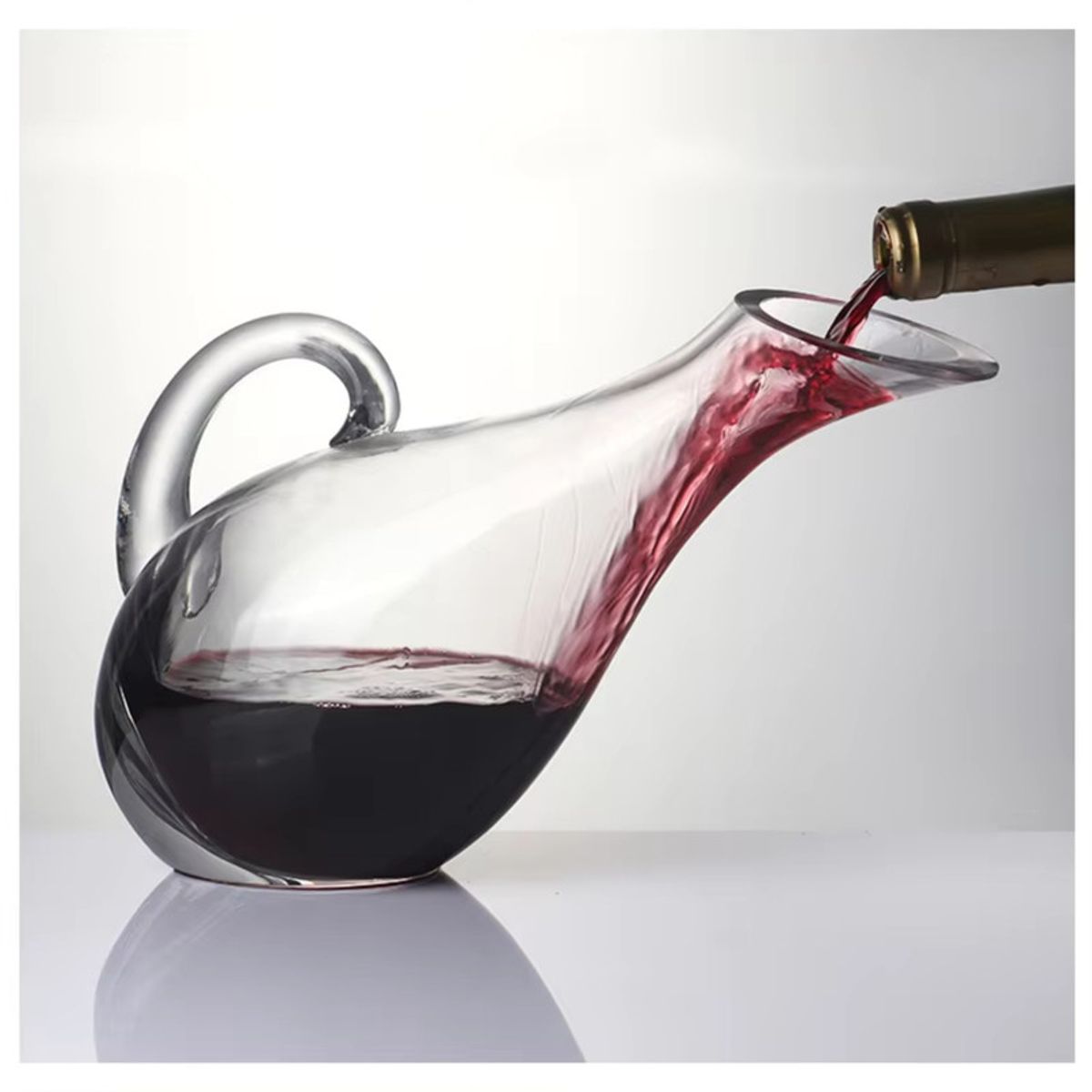 PENTHA - Decantador de Vino Inclinado Elegante 1L Jarra de Decan para Vino