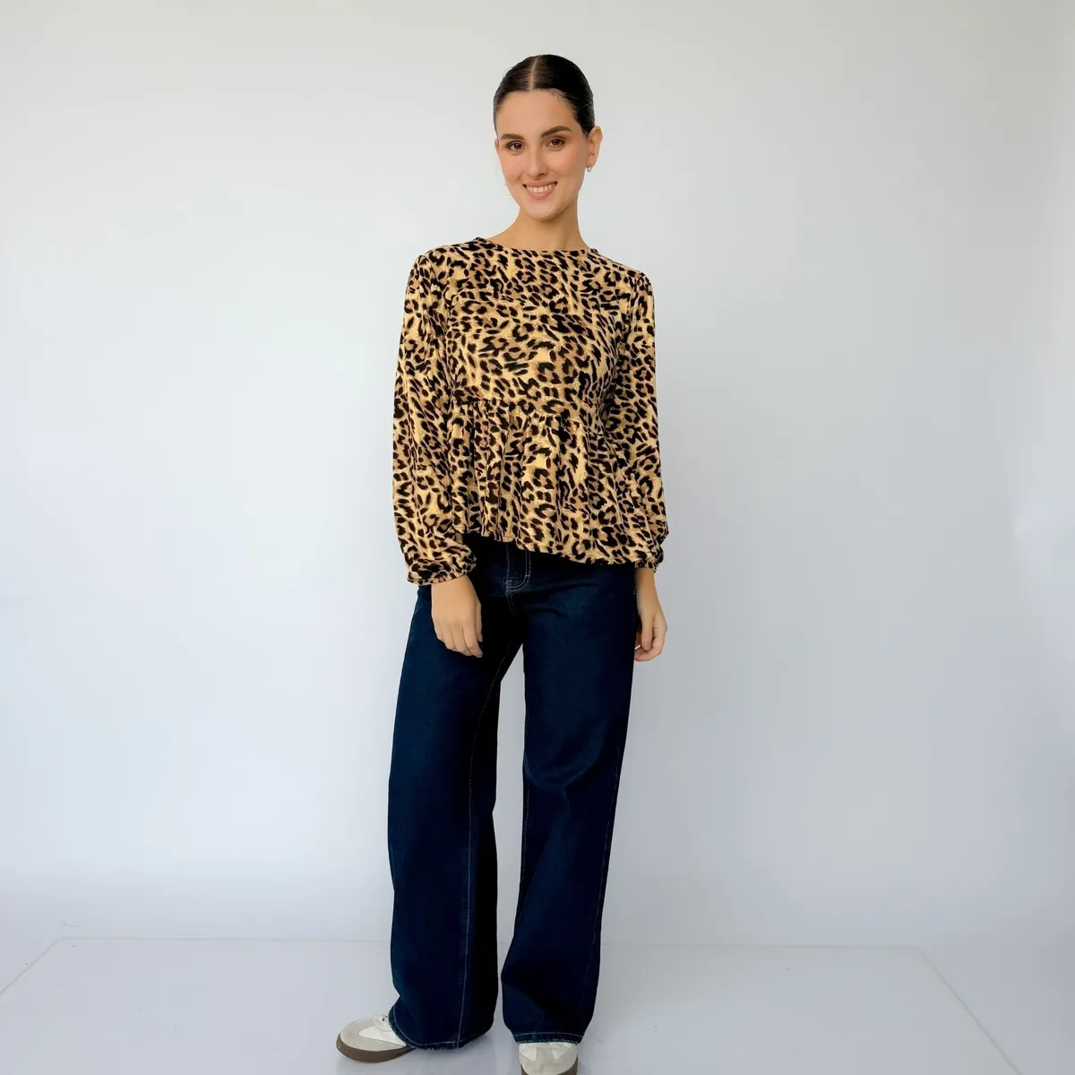 INTROSPECTIVA MODA - BLUSA PEPLUM MODELO SICILIA